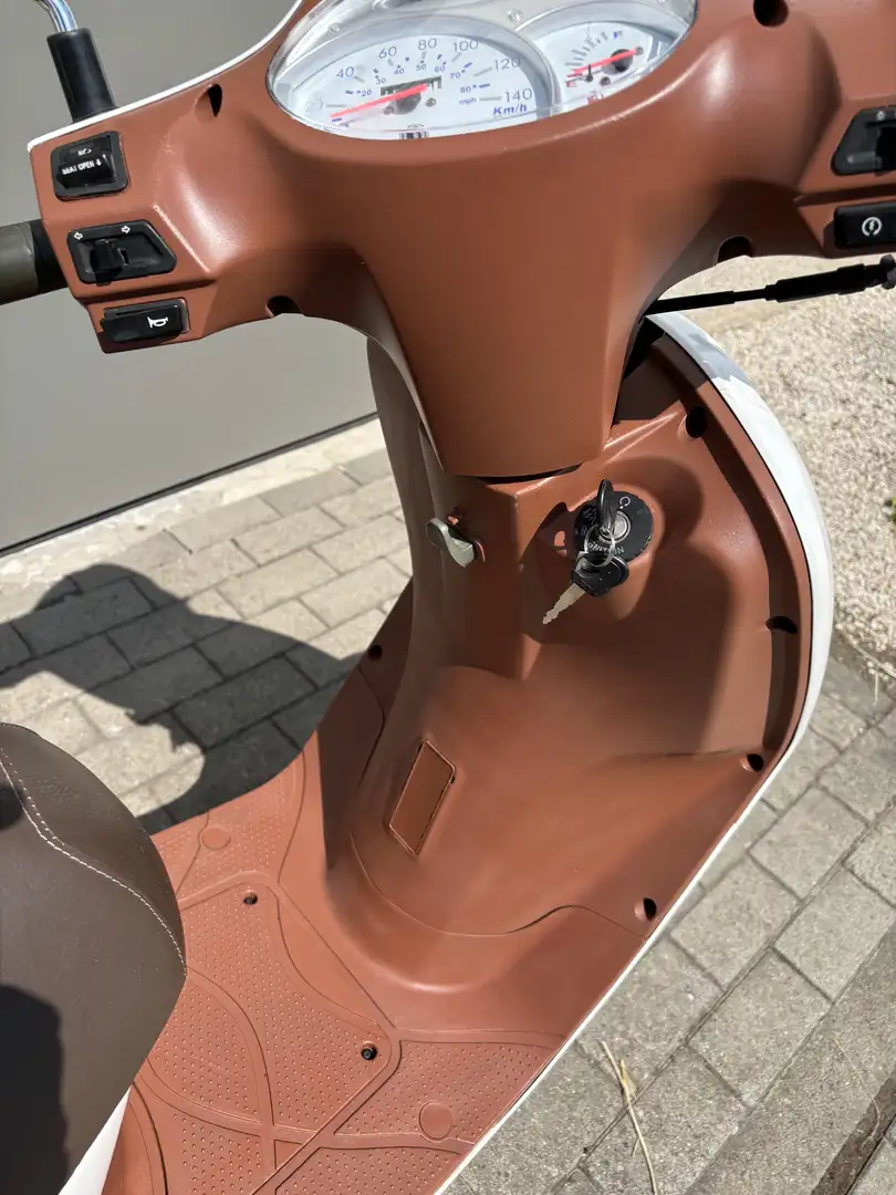 SYM Fiddle 125 Rijden zonder zorgen en kosten! Blanc - 2