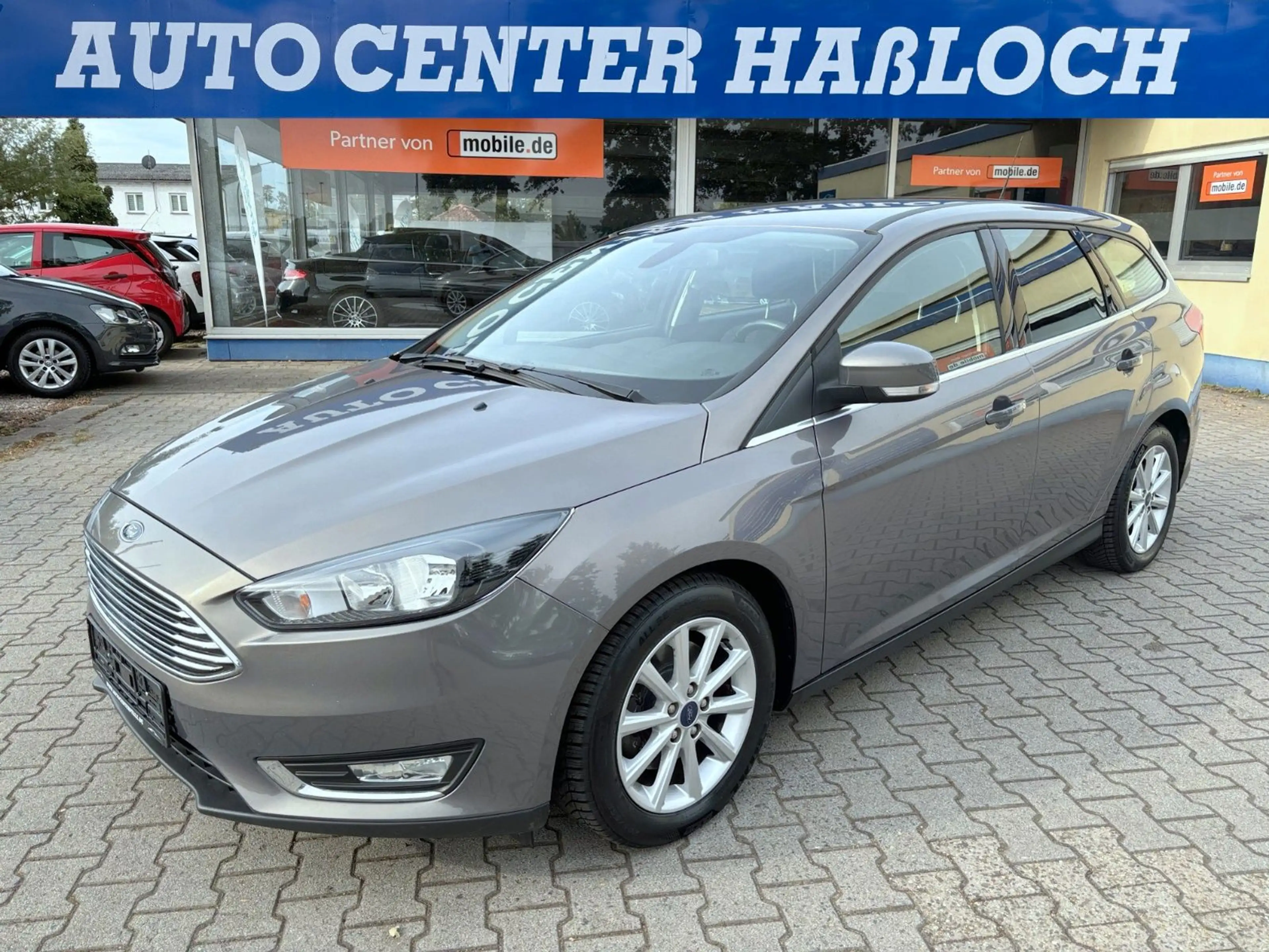 Ford Focus Turnier Titanium Automatik Navi Service+ — photo 2
