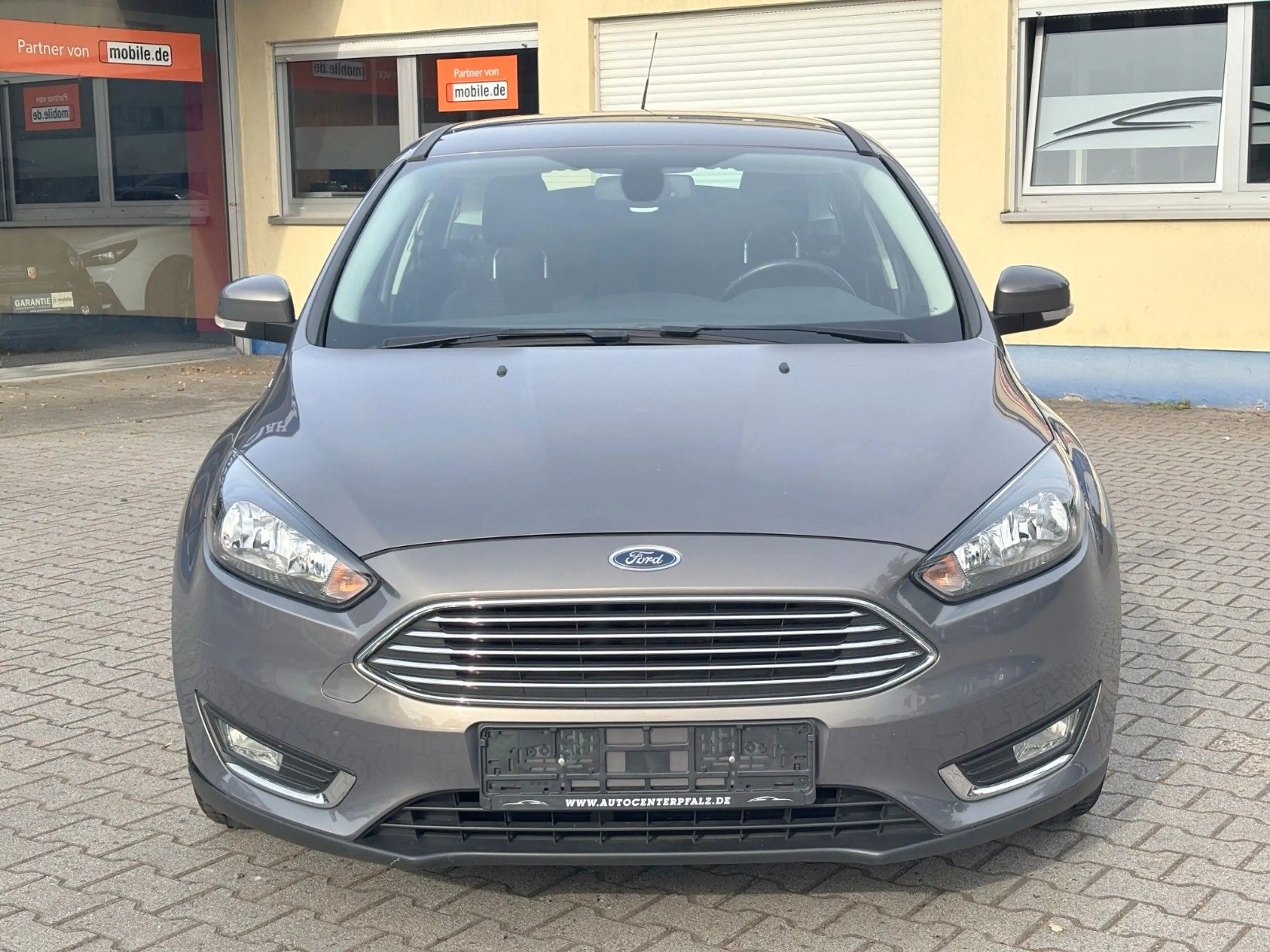Ford Focus Turnier Titanium Automatik Navi Service+ — photo 3