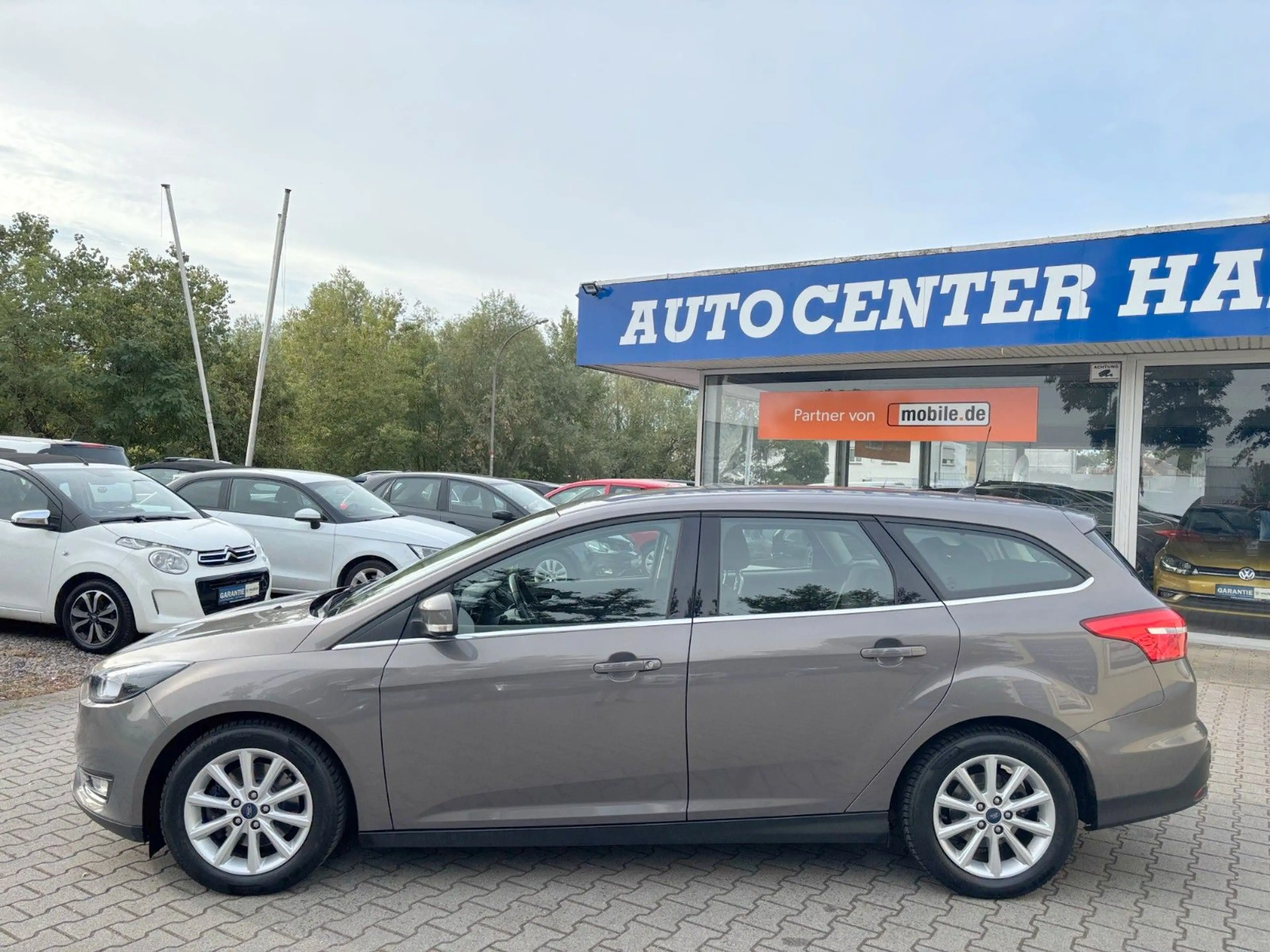 Ford Focus Turnier Titanium Automatik Navi Service+ — photo 6