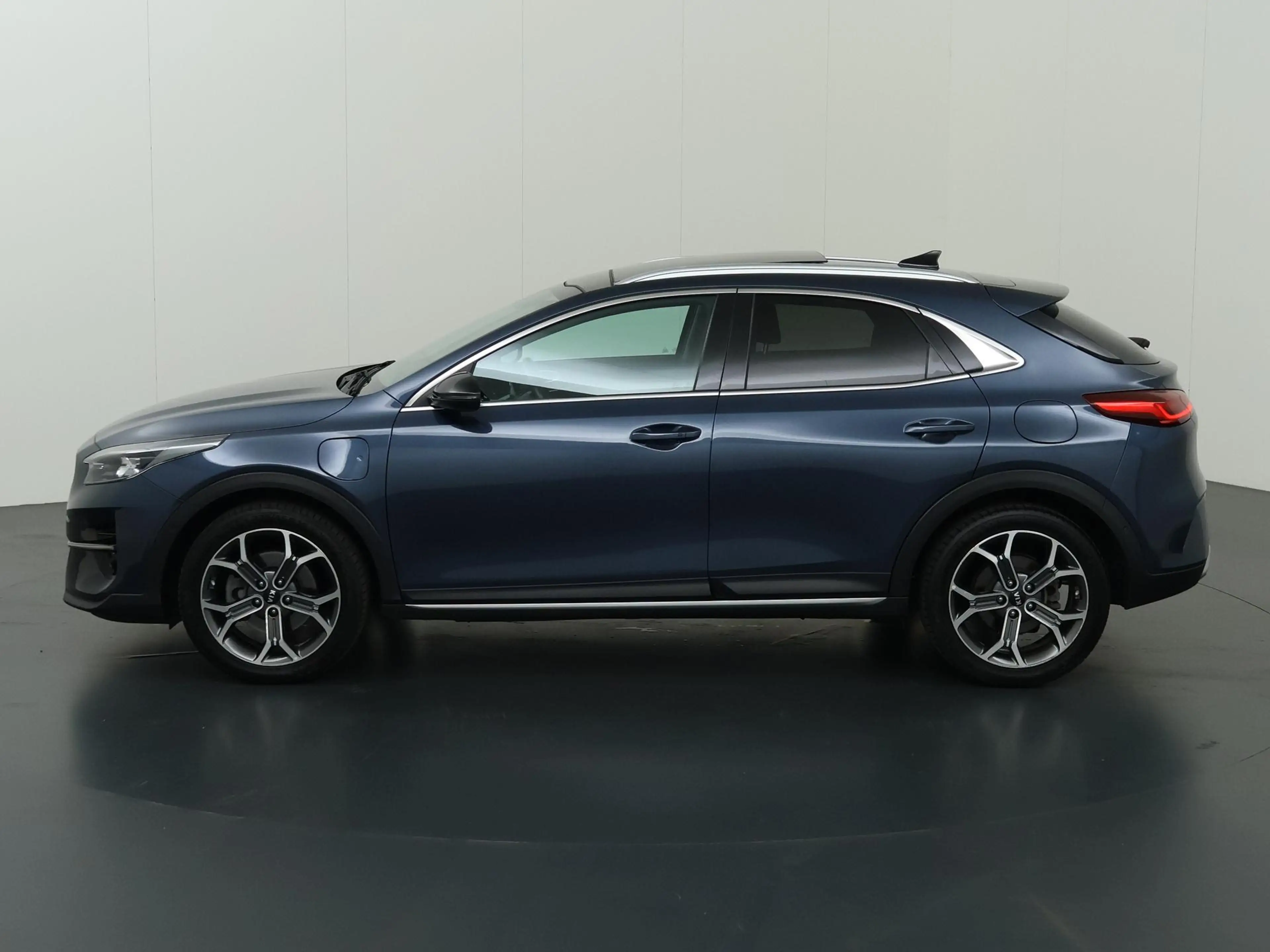 Kia XCeed 1.6 GDi PHEV ExecutiveLine | Trekhaak | Panoramada — photo 5