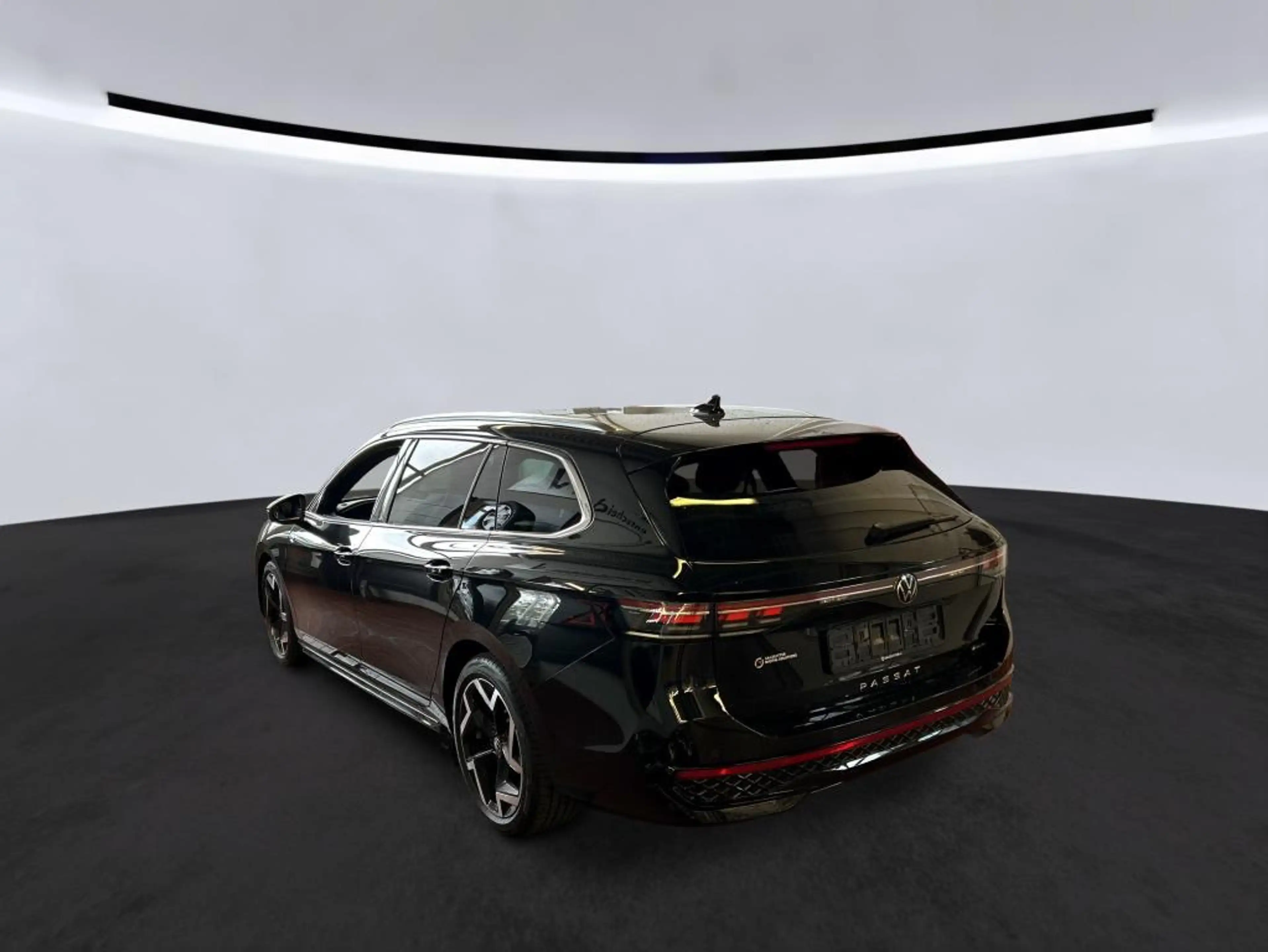 Volkswagen Passat Variant 142 kW 4Motion R-Line *PANORAMA*H&K Hifi*AHK*IQ.Driv — photo 3