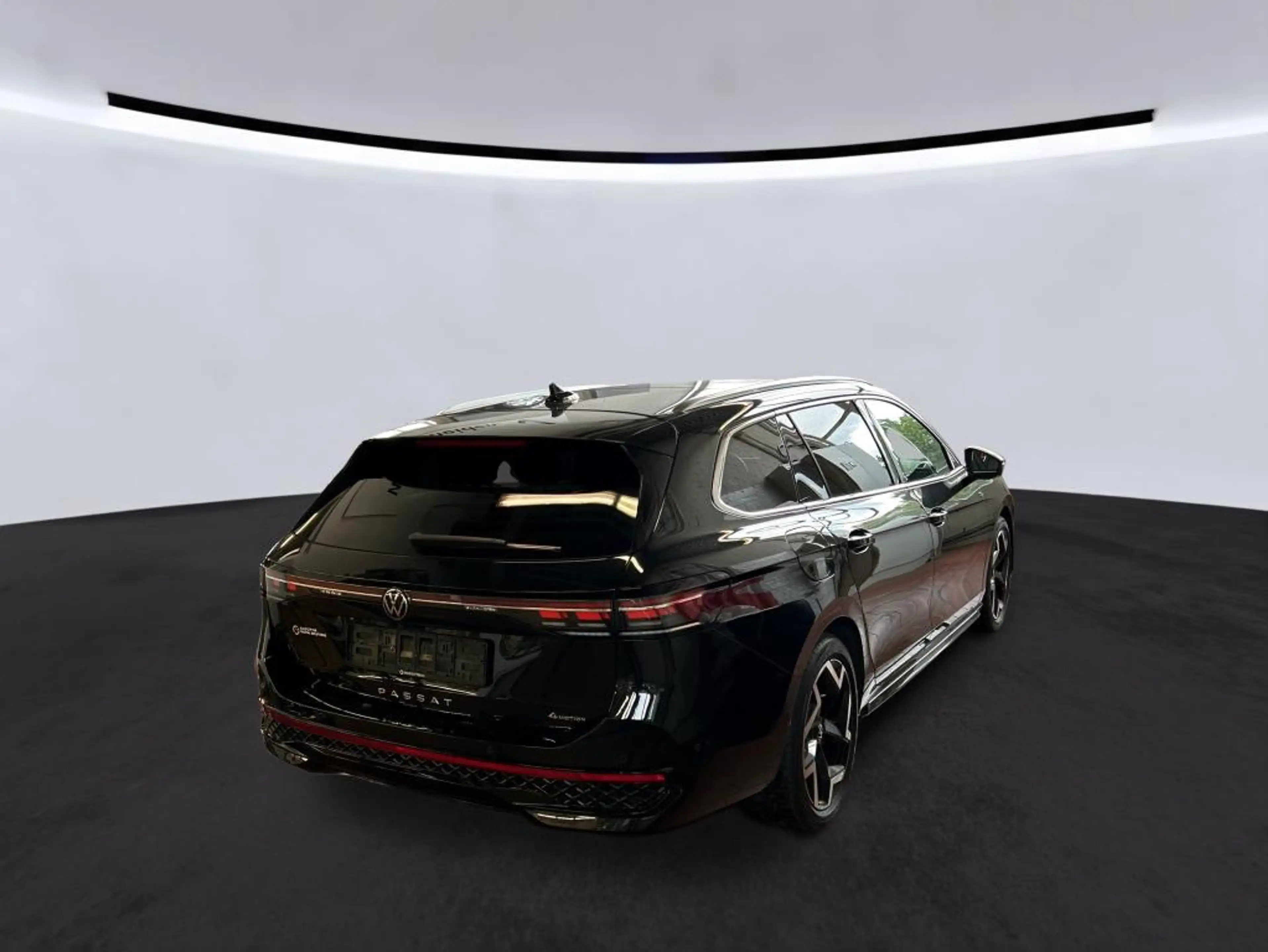 Volkswagen Passat Variant 142 kW 4Motion R-Line *PANORAMA*H&K Hifi*AHK*IQ.Driv — photo 4