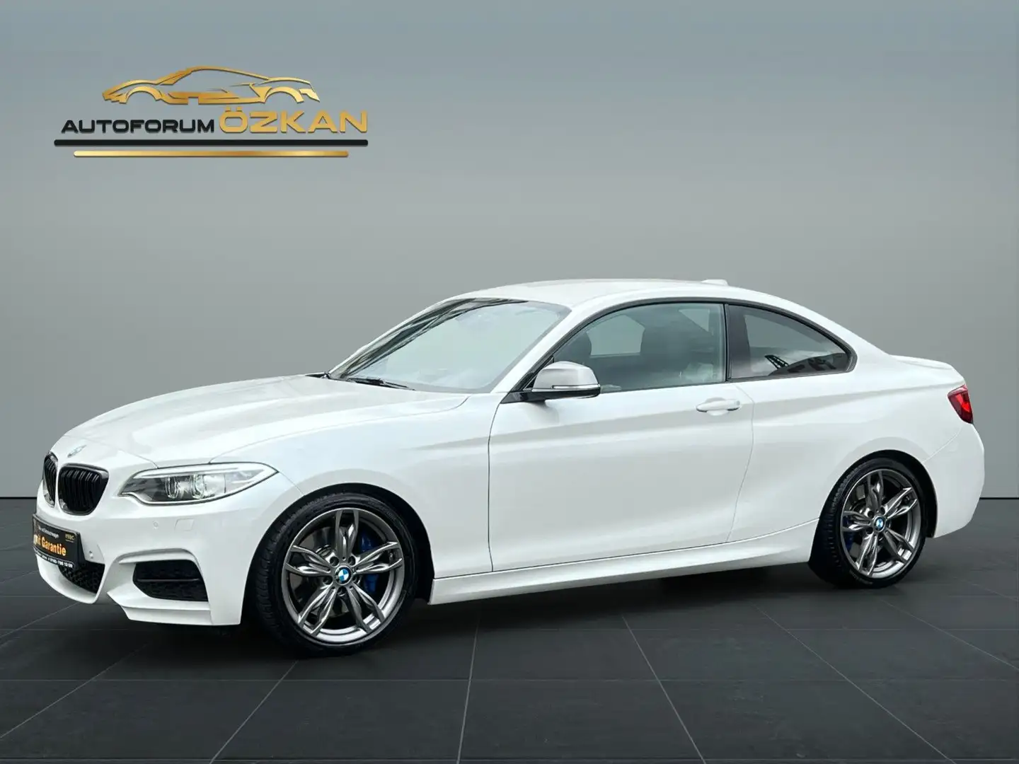 BMW 235 i Coupe DEUTSCHES FAHRZEUG Blanc - 1