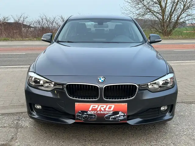 BMW 316 dA*Boite automatique*Navi*Clim*Cuir*Ve*Re*Vc*Ja*et