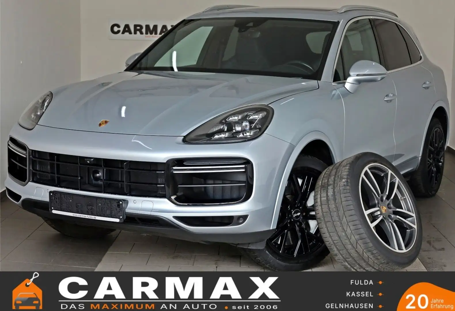 Porsche Cayenne Turbo,Matrix-LED,360Kamera,Pano,AHK+WR Silber - 1