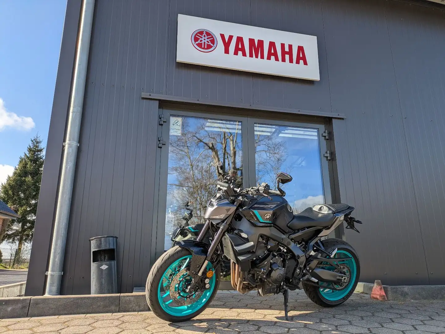 Yamaha MT-09 Mj 2024 Gris - 1