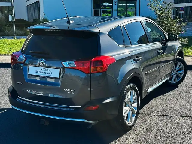 Toyota Unknown Model view 3