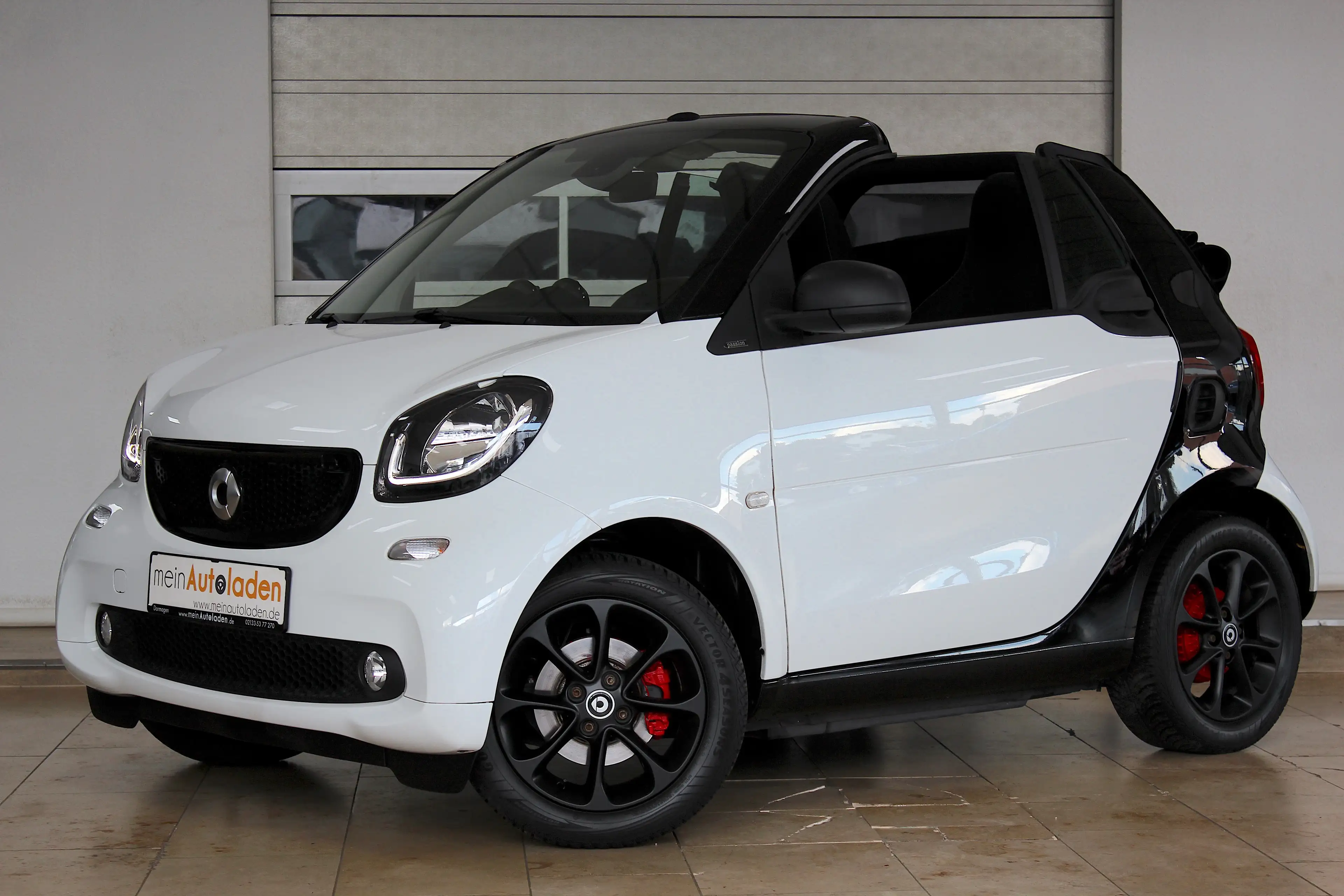 smart forTwo 453 Cabrio Passion Aut. *NAVI*LED*SHZ*KAMERA*APPLE*ANDROID*DAB*