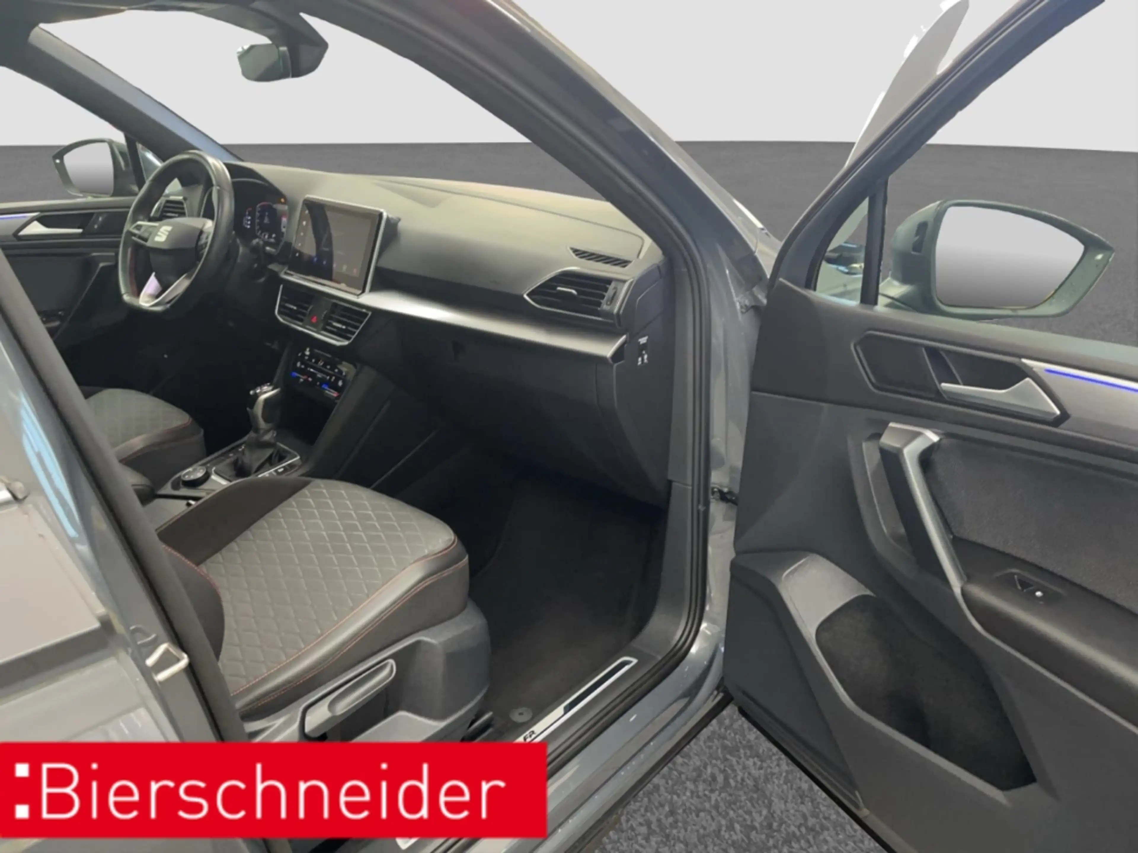 SEAT Tarraco 2.0 TSI DSG 4Dr FR AHK NAVI REAR VIEW — photo 33