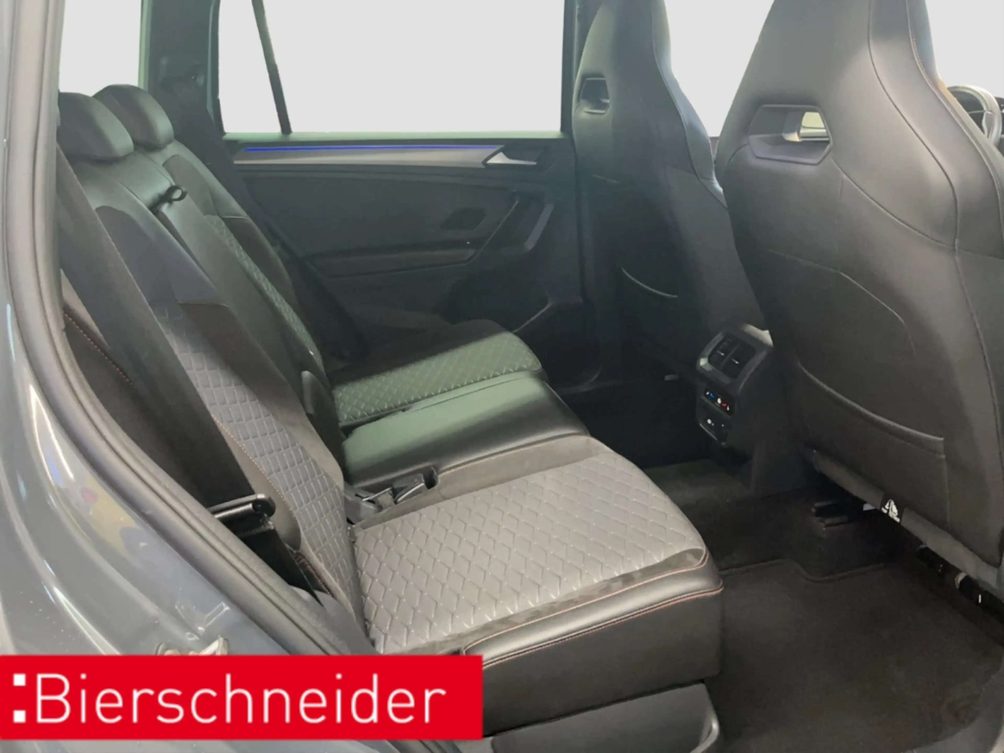 SEAT Tarraco 2.0 TSI DSG 4Dr FR AHK NAVI REAR VIEW — photo 22