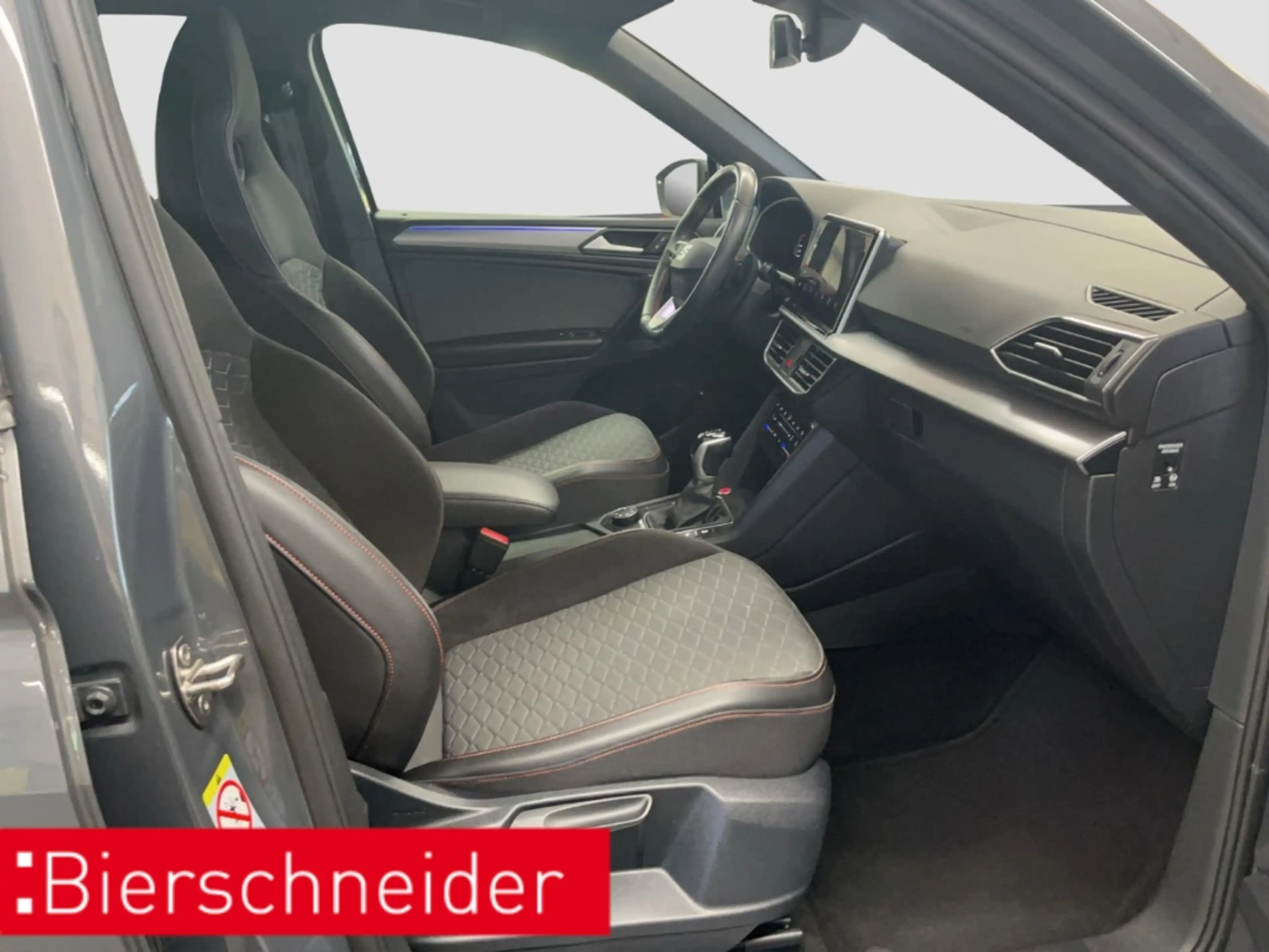 SEAT Tarraco 2.0 TSI DSG 4Dr FR AHK NAVI REAR VIEW — photo 14