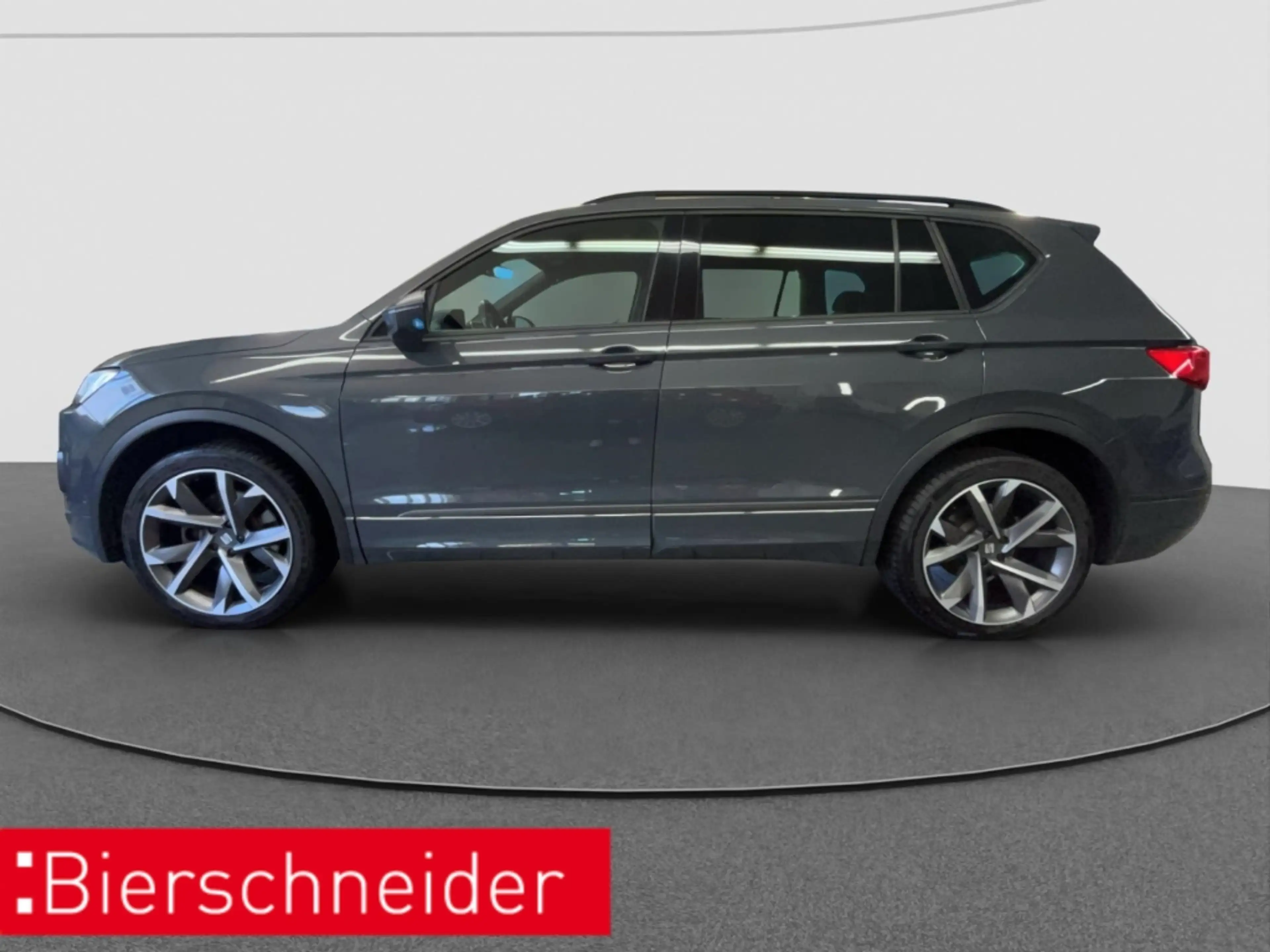 SEAT Tarraco 2.0 TSI DSG 4Dr FR AHK NAVI REAR VIEW — photo 3