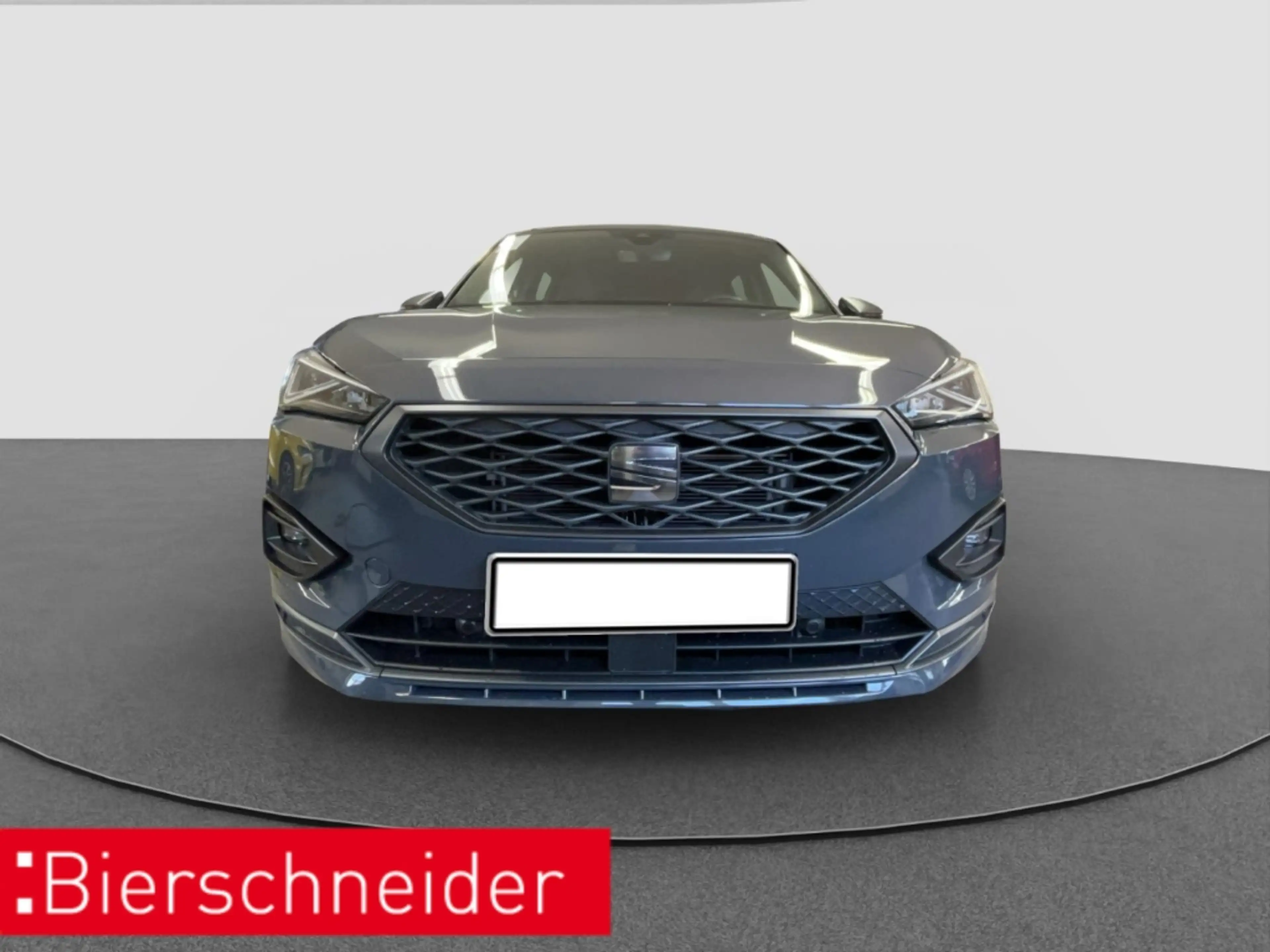 SEAT Tarraco 2.0 TSI DSG 4Dr FR AHK NAVI REAR VIEW — photo 2