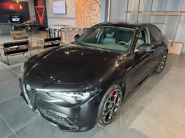 Alfa Romeo Giulia Giulia 2.2 t Veloce Q4 210cv auto PROMO FREEDOM