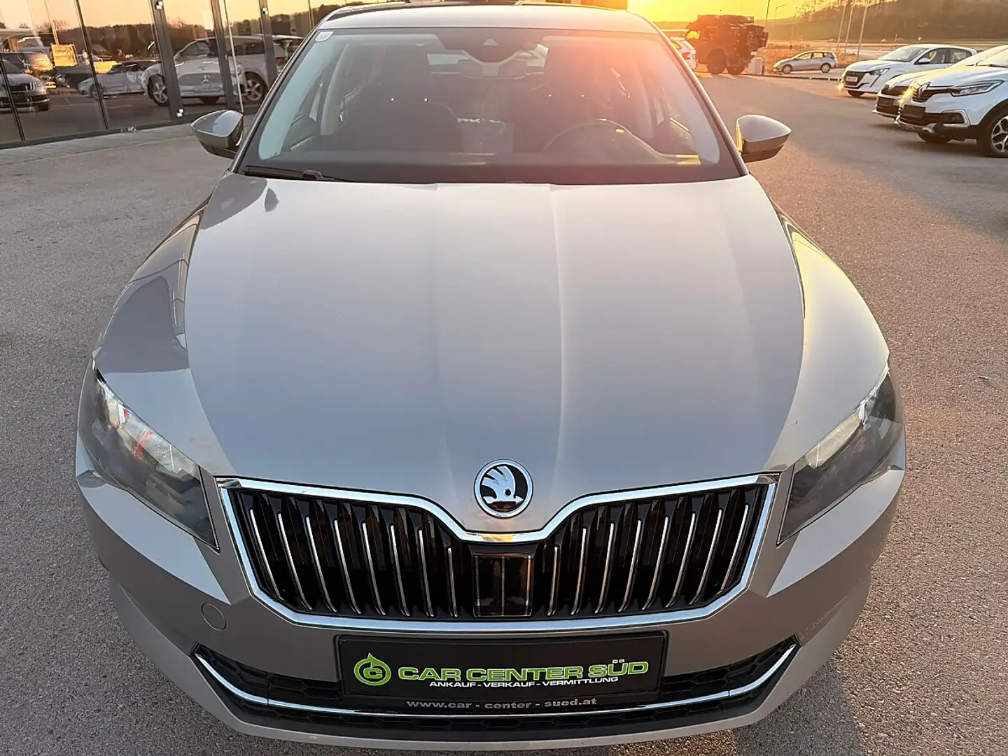 Skoda Superb 2,0 TDI 4x4 Ambition DSG Beige - 2