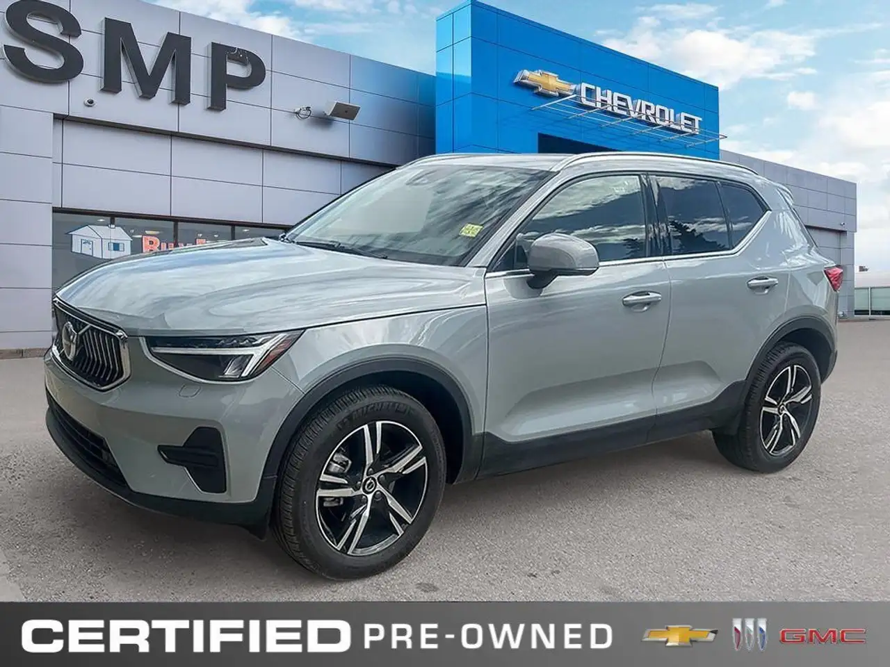 2025 Volvo XC40