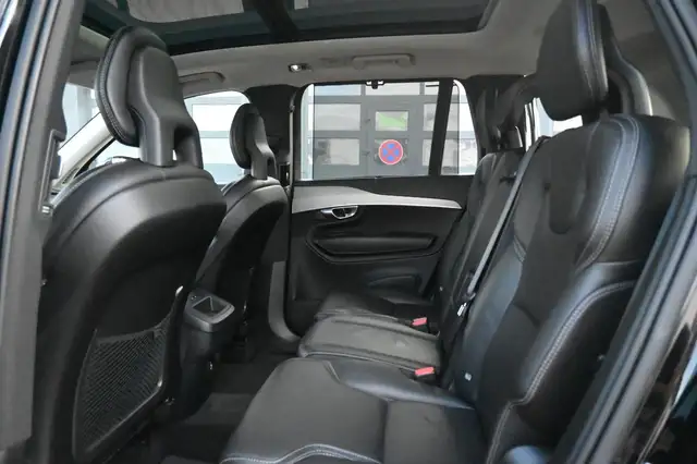 Volvo XC90 view 15