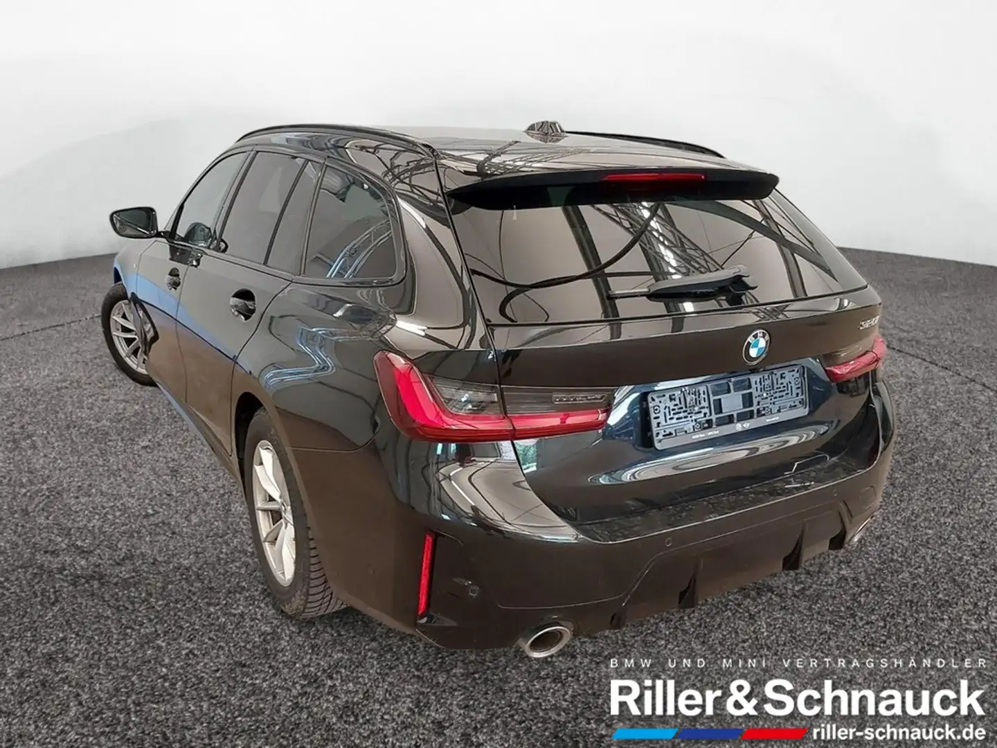 BMW 320 i Touring M Sport HUD+ACC+KAM+MEM+LED Schwarz - 2