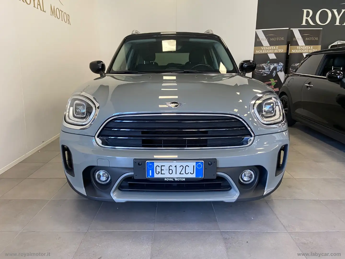 MINI Cooper D Countryman Mini Cooper D Countryman Aut. Gris - 2