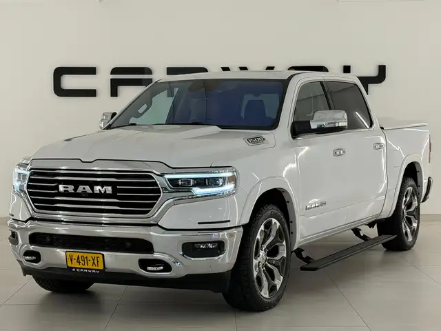 Dodge RAM 1500 5.7 V8 4x4 Limited Longhorn Massage