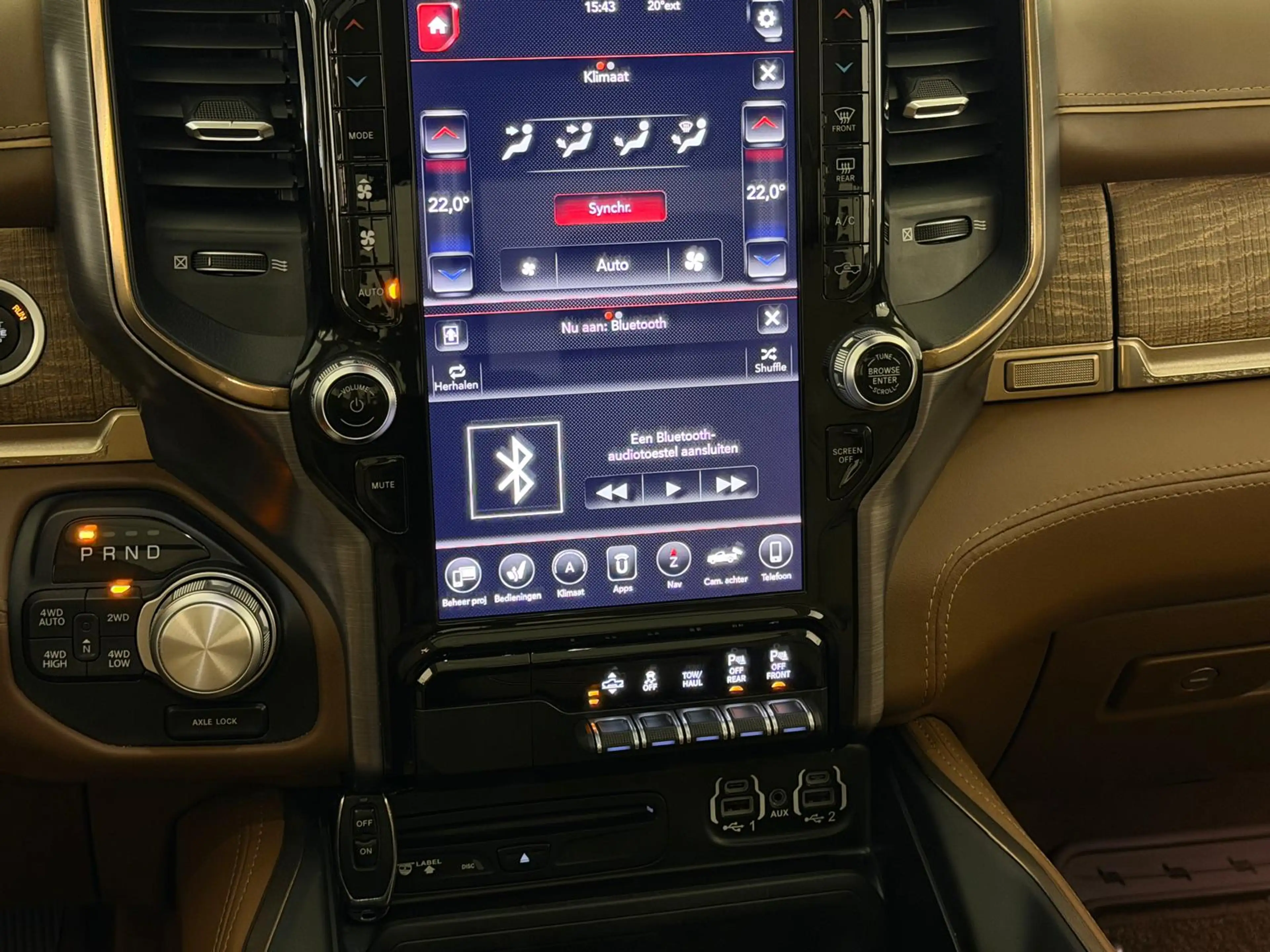 Dodge RAM 1500 5.7 V8 4x4 Limited Longhorn Massage — photo 12