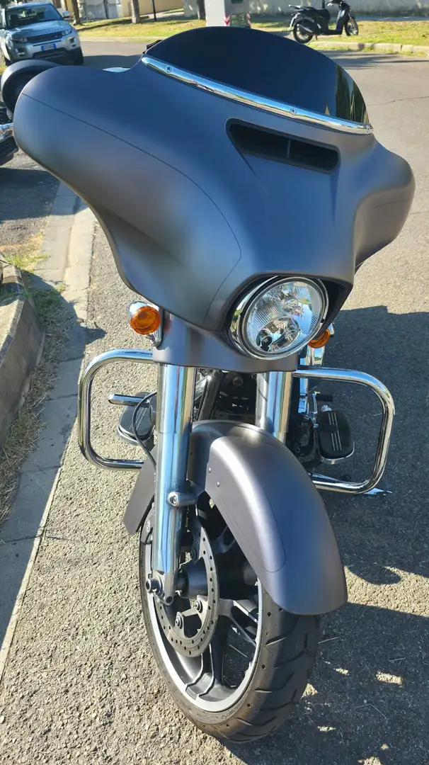 Harley-Davidson Street Glide SPECIAL Grigio - 2