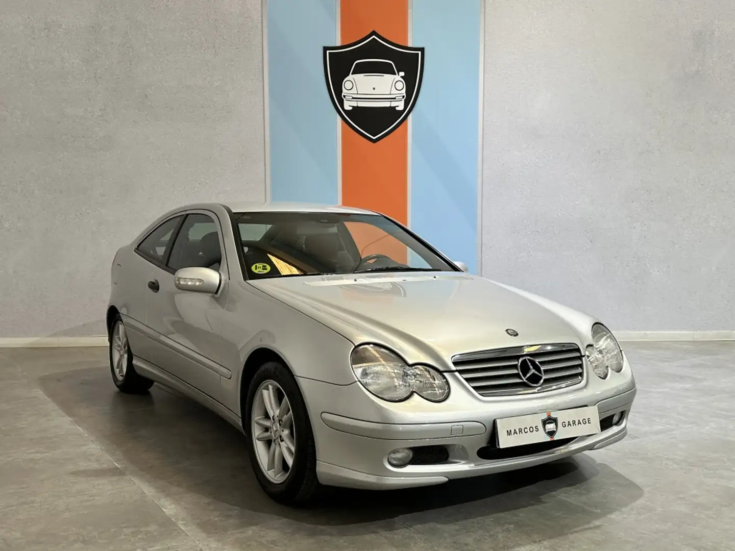 Mercedes-Benz C 230 Sportcoupé K Plateado - 1