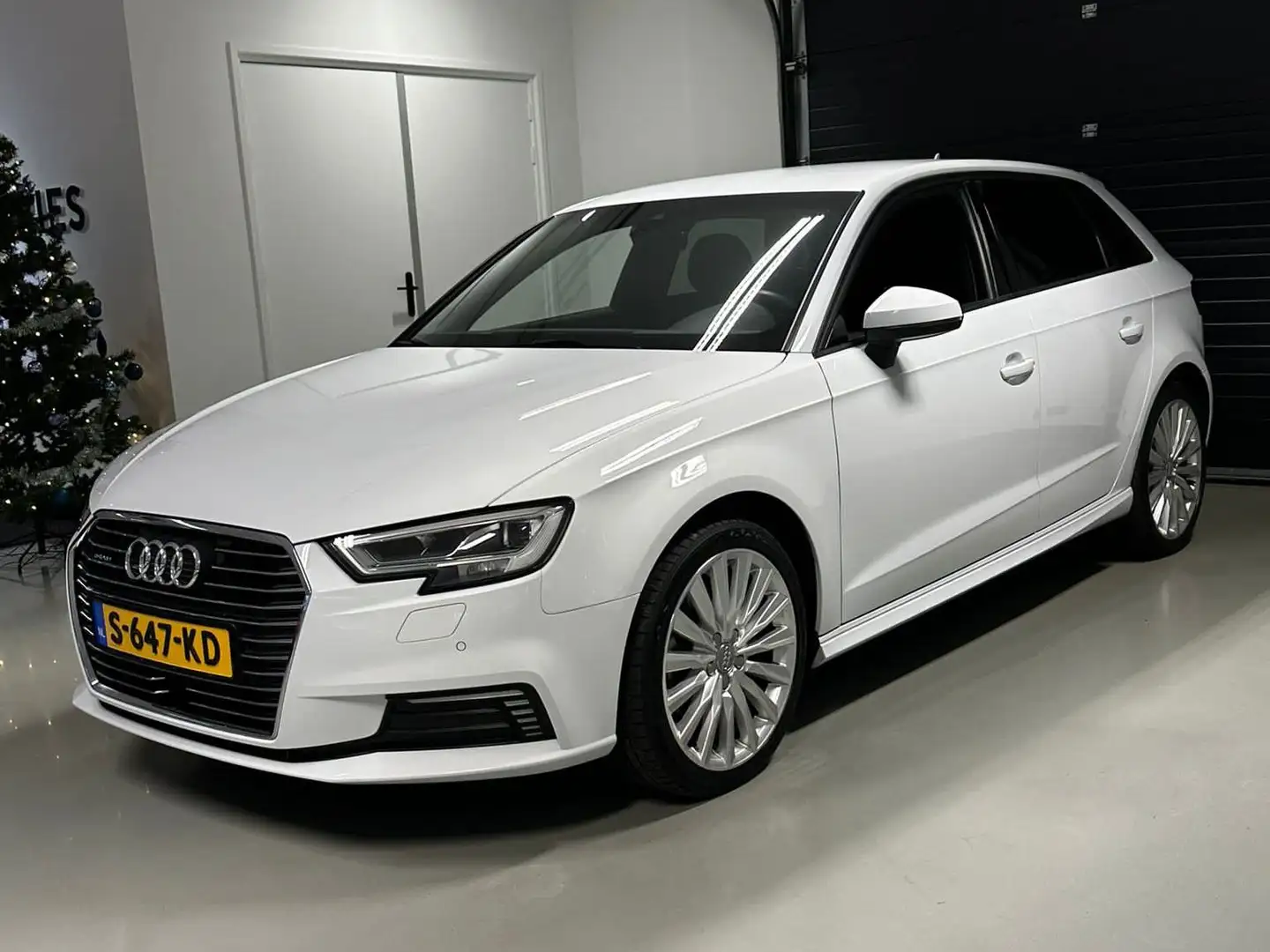 Audi A3 A3 1.4 Sp. PL+ Wit - 2