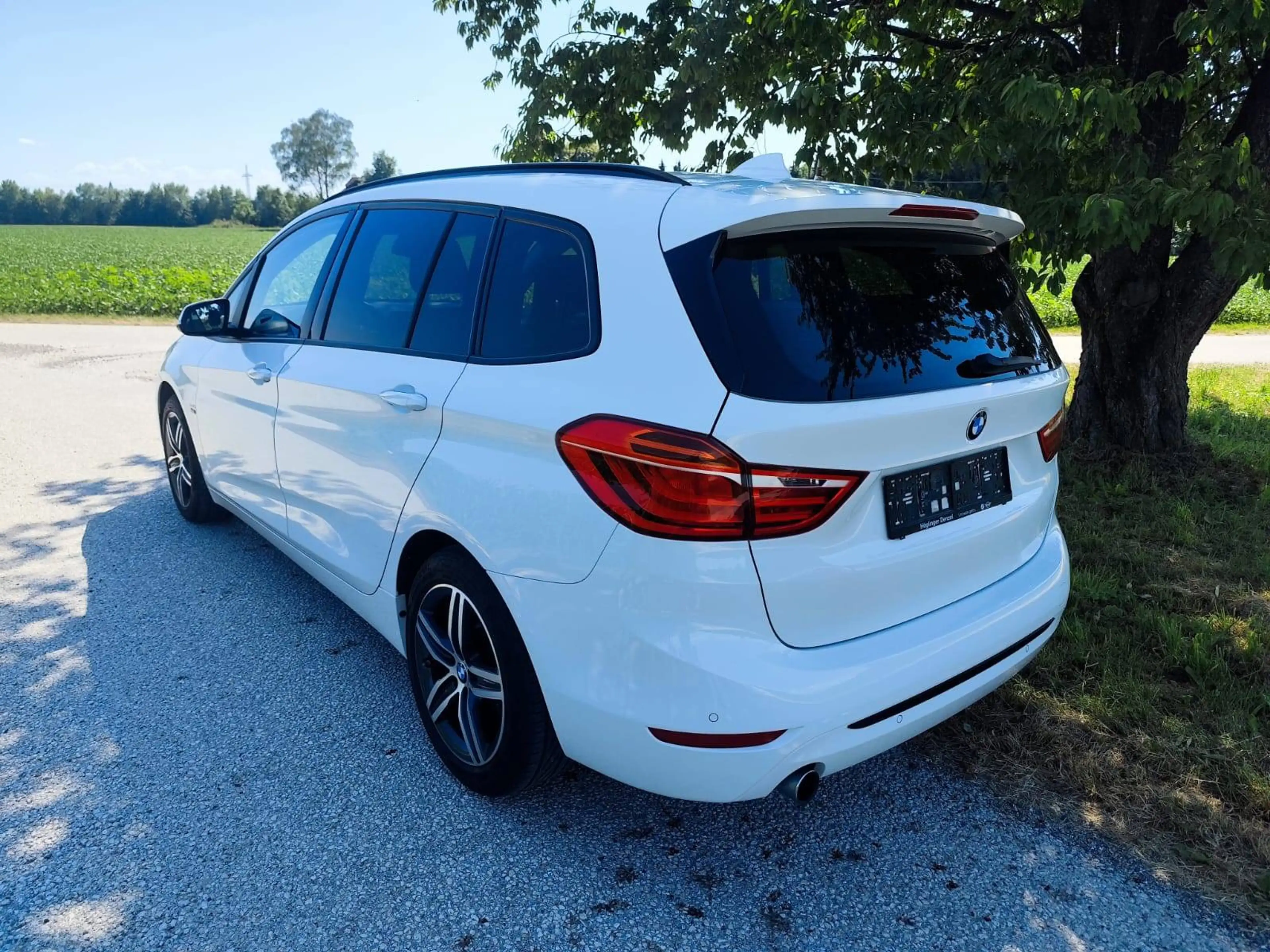 BMW 218 d Gran Tourer Sport Line LED Scheinwerfer — photo 4