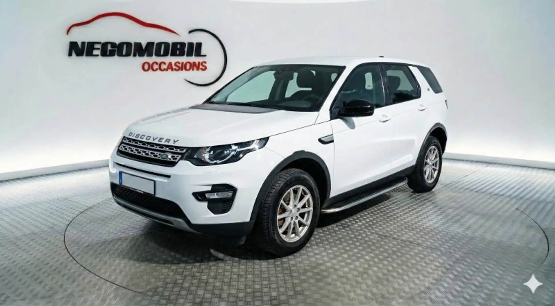 Land Rover Discovery Sport 2.0 TD4 150CH AWD SE MARK I Weiß - 1
