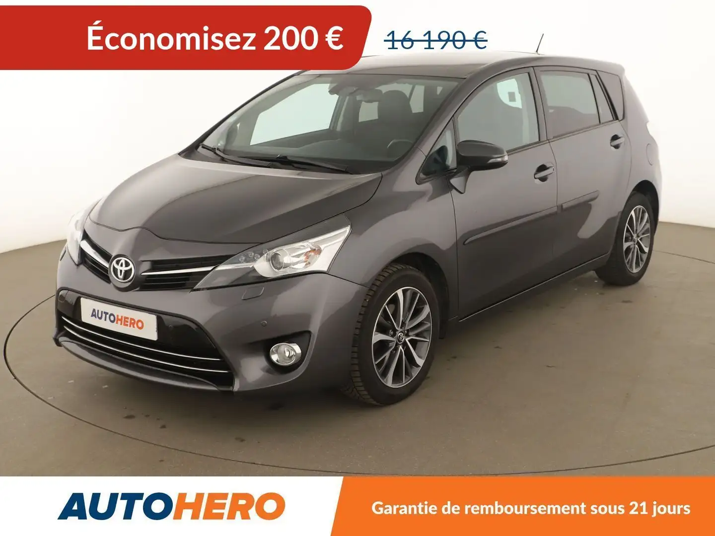Toyota Verso 1.8 VVT-i Style CVT Серый - 1