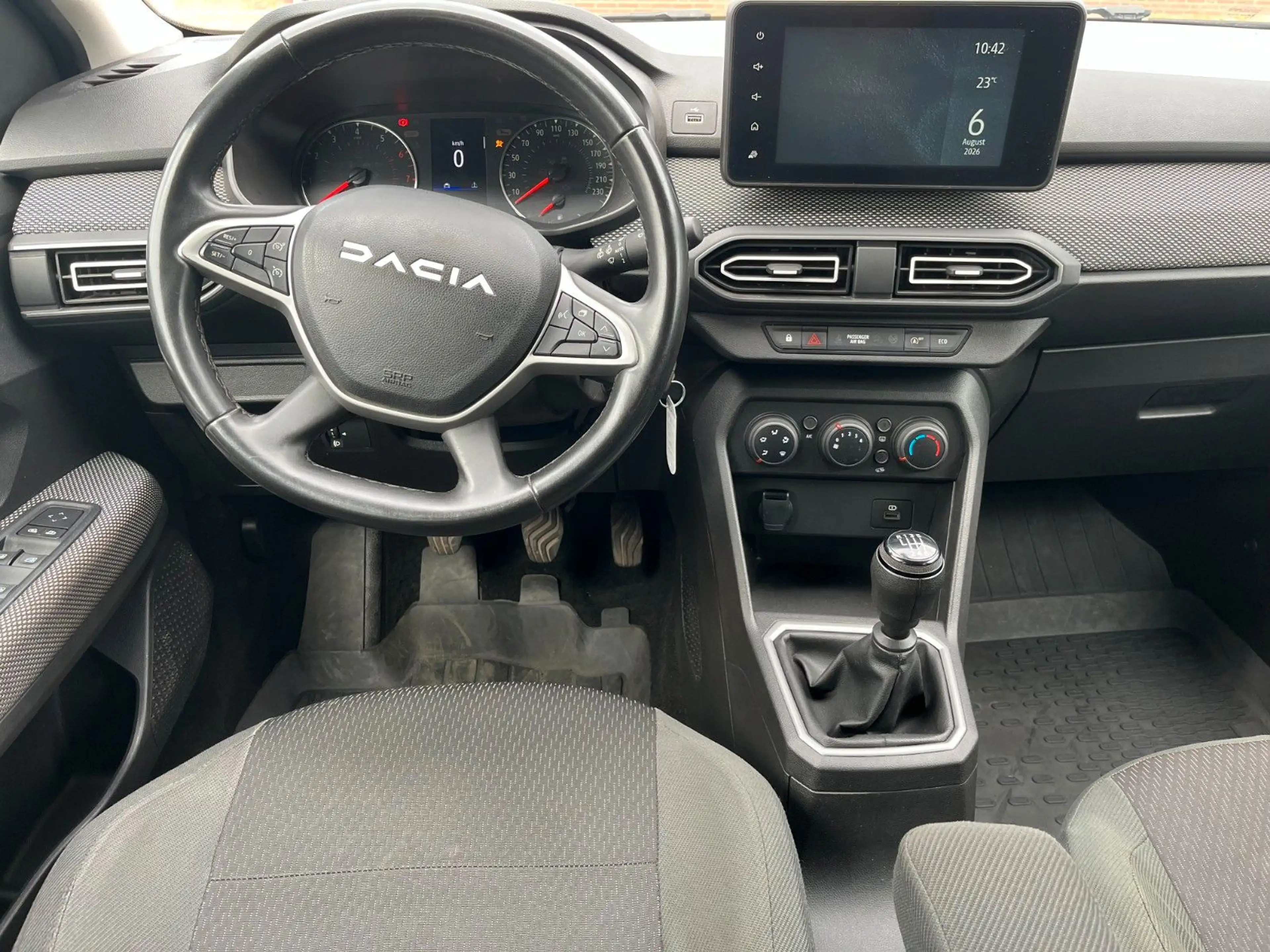 Dacia Jogger 1.0 TCe 110 Expression — photo 15