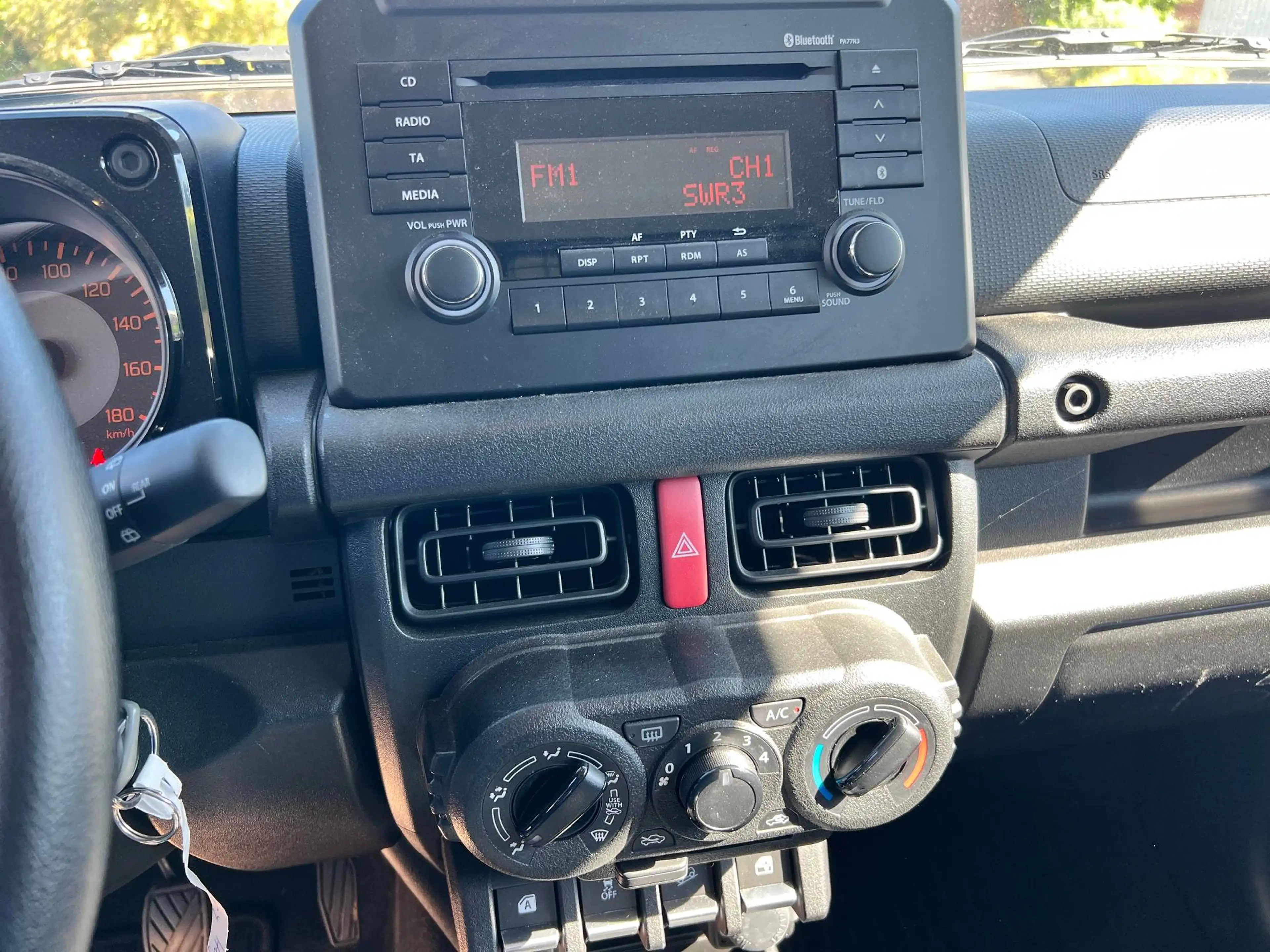 Suzuki Jimny Comfort AllGrip — photo 4