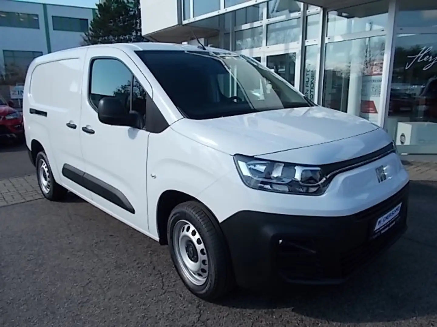 Fiat Doblo KaWa L2 1.5 BlueHDi Weiß - 1