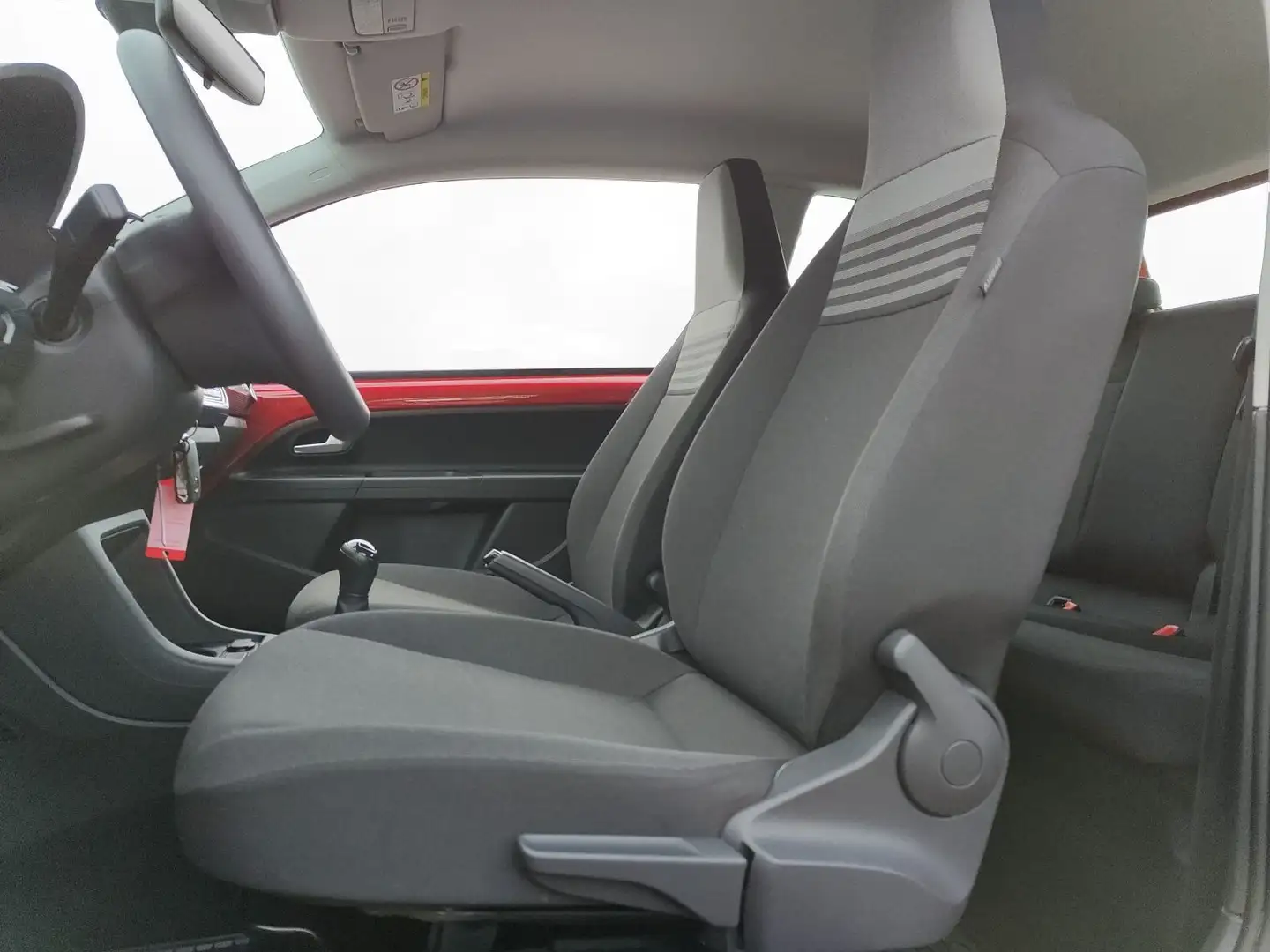 Volkswagen up! move up 1,0 Klima Rot - 2