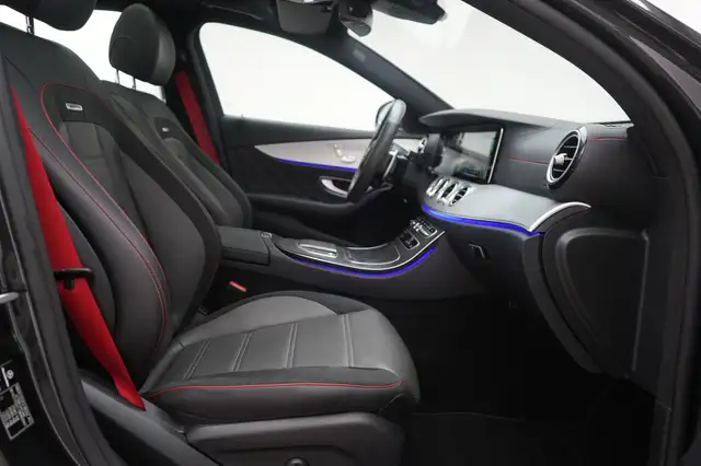 Mercedes-Benz E view 7