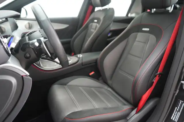 Mercedes-Benz E view 12