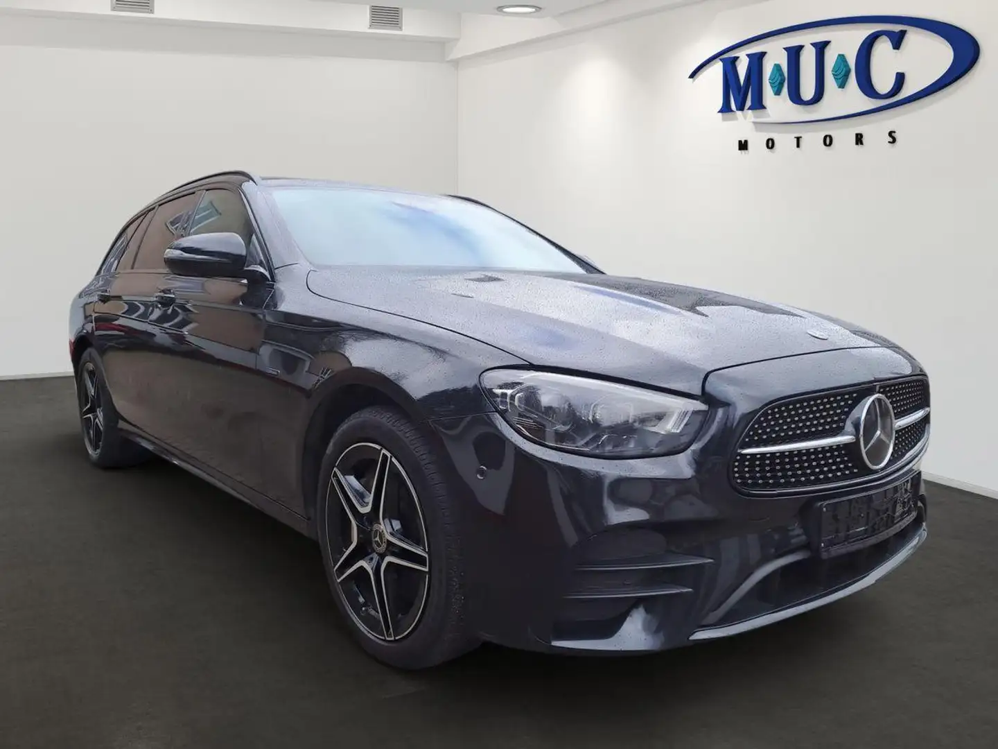 Mercedes-Benz E 300 de 4Matic AMG~Multibeam~Burmester~Night Schwarz - 2