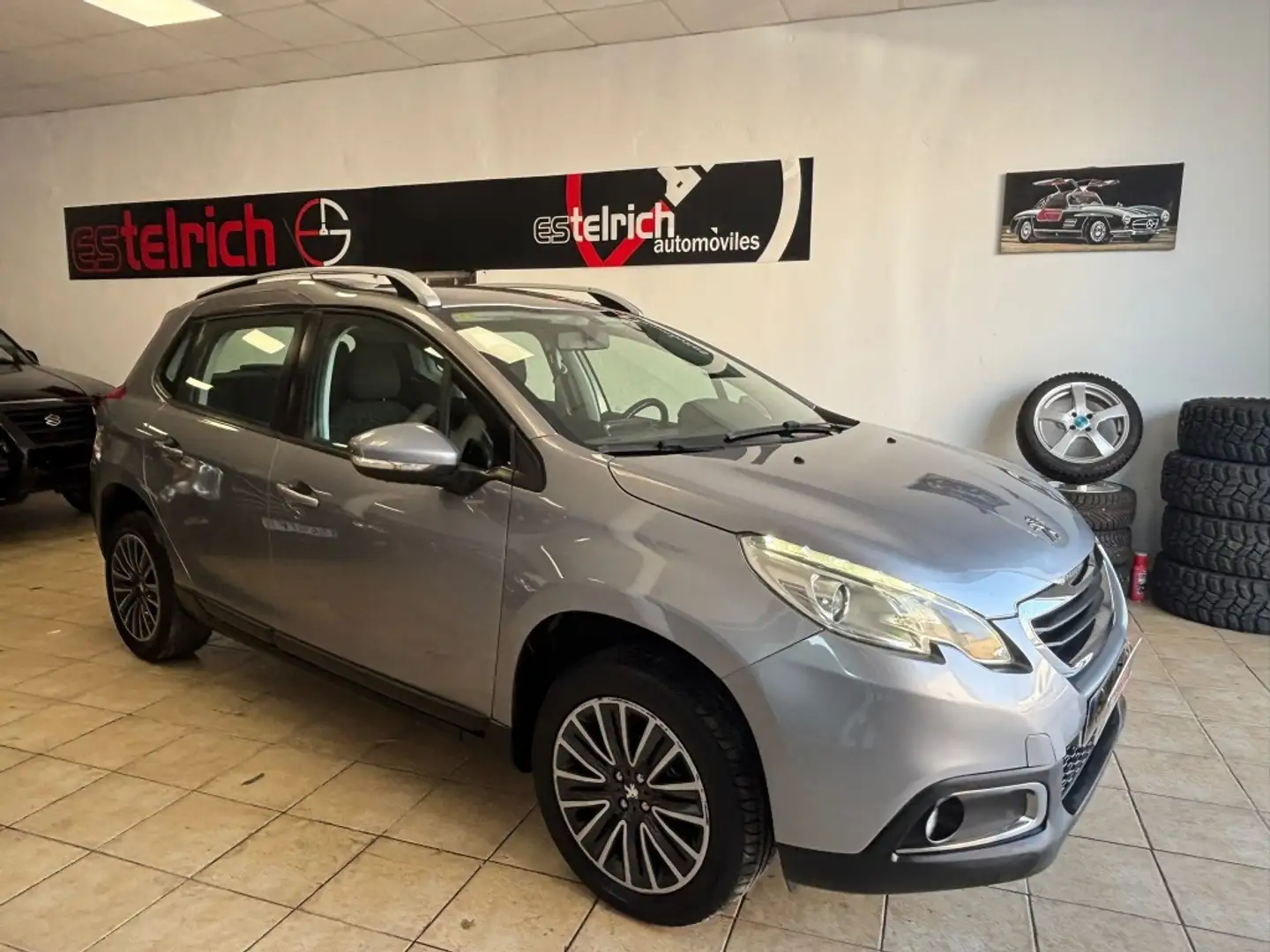 Peugeot 2008 1.2 PureTech Access 82 Grigio - 1