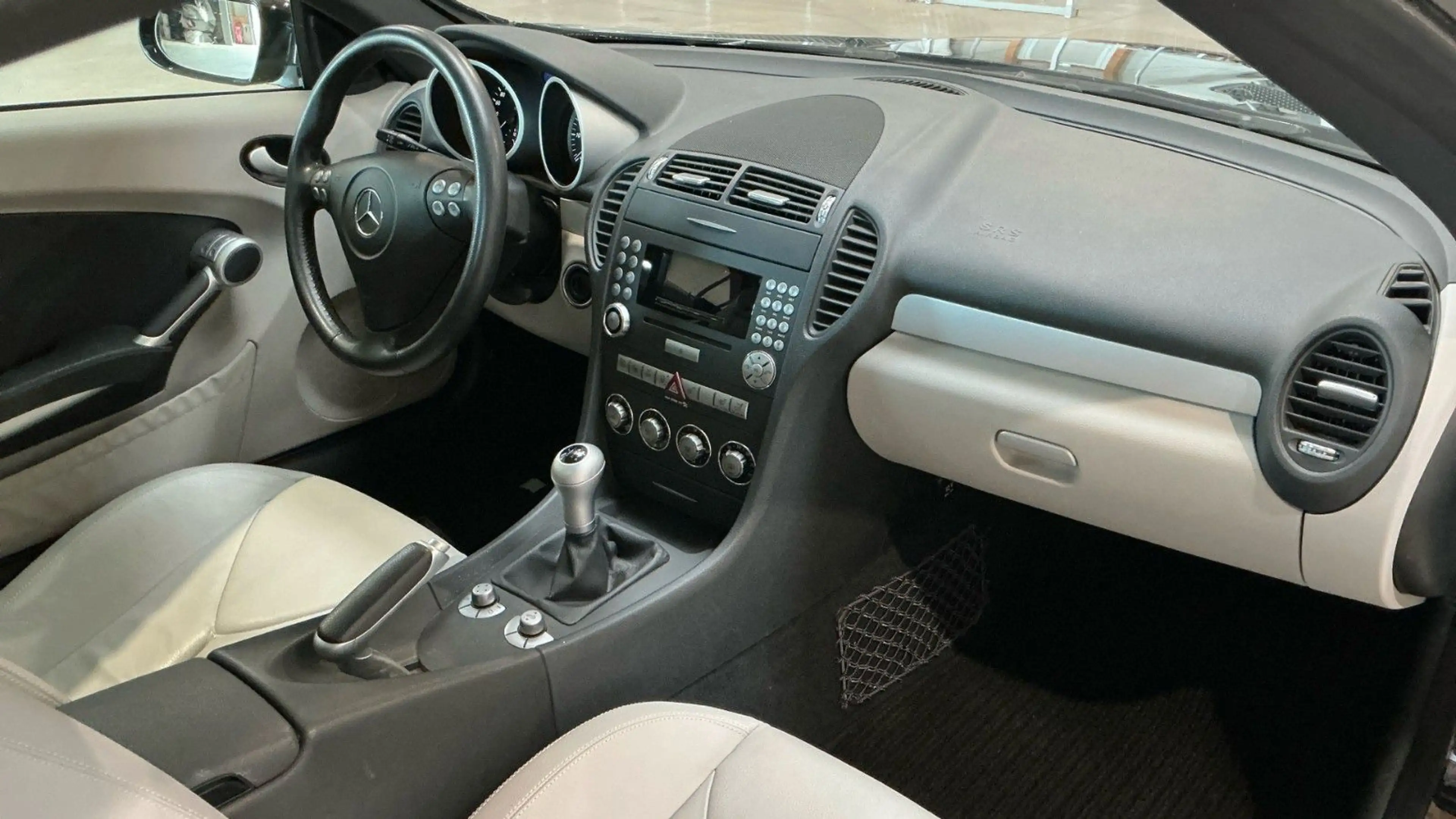 Mercedes-Benz SLK 280 Sammlerzustand aus 1. Hand — photo 9