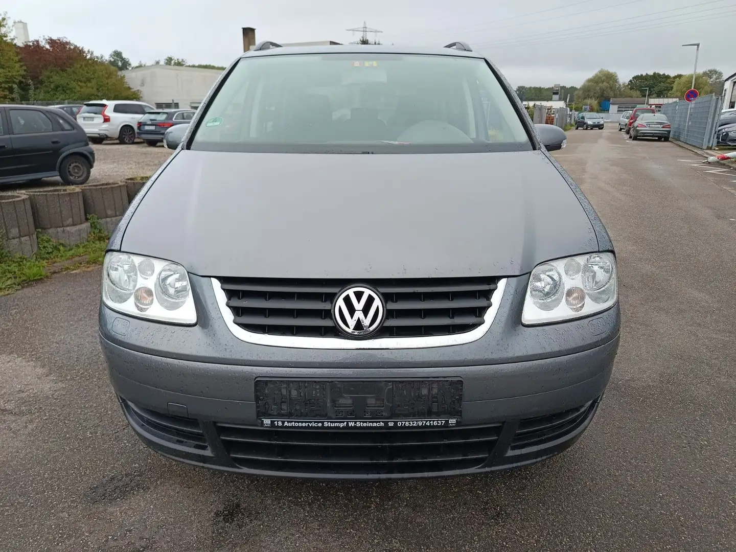 Volkswagen Touran Trendline Grey - 2