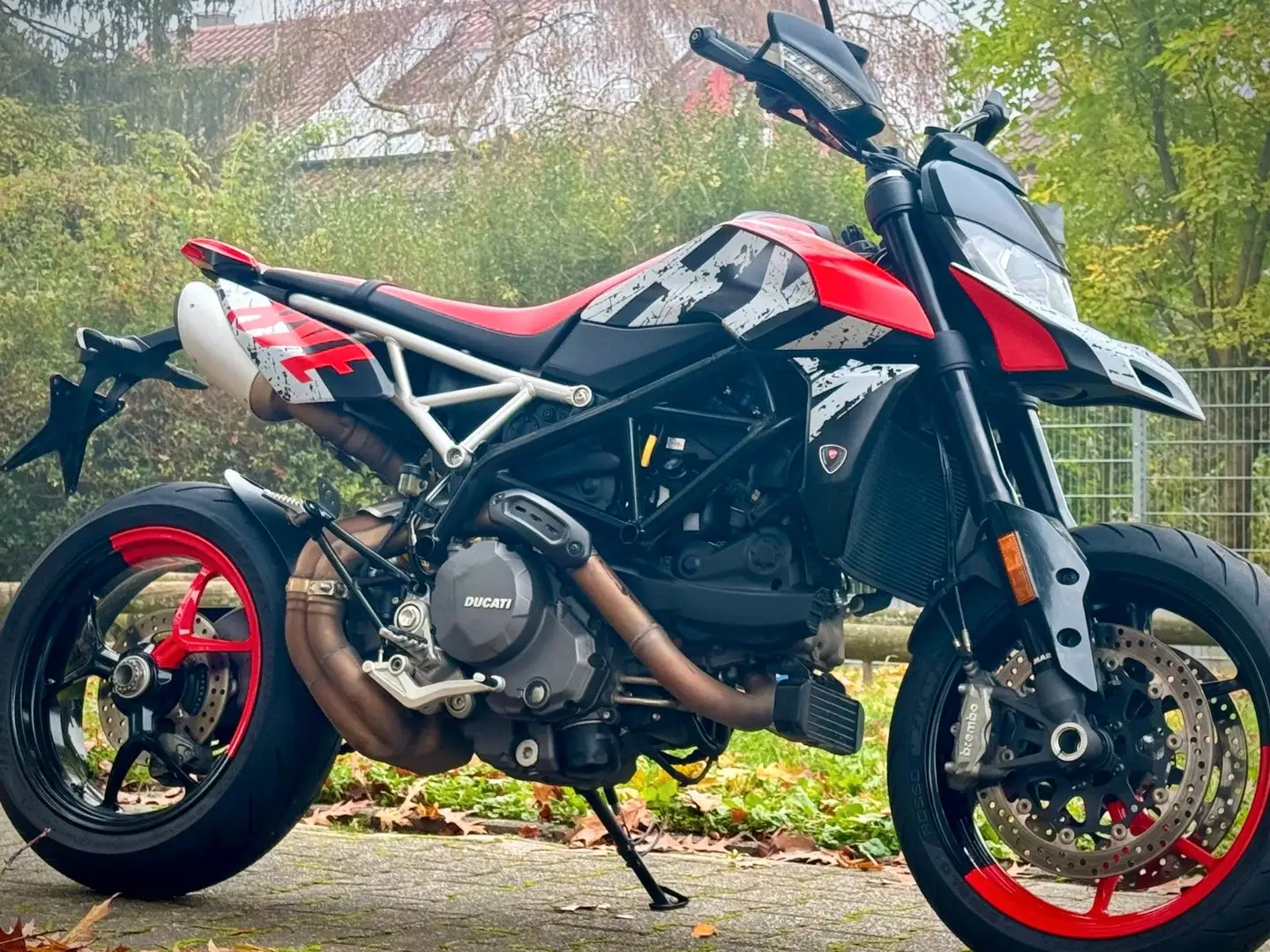 Ducati Hypermotard 950 RVE *Modell 2024 Roşu - 1