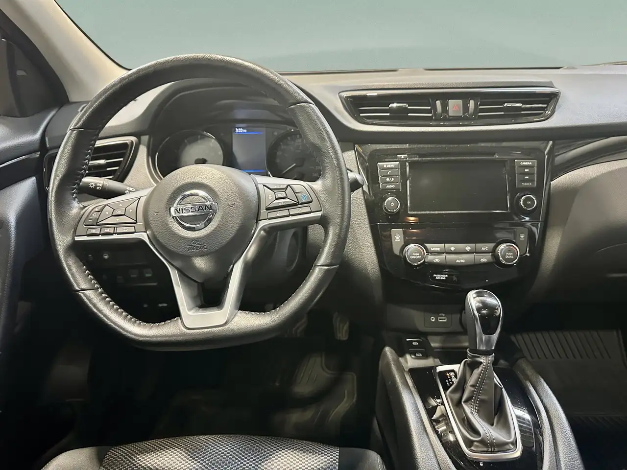 Nissan Qashqai снимка Nissan Qashqai