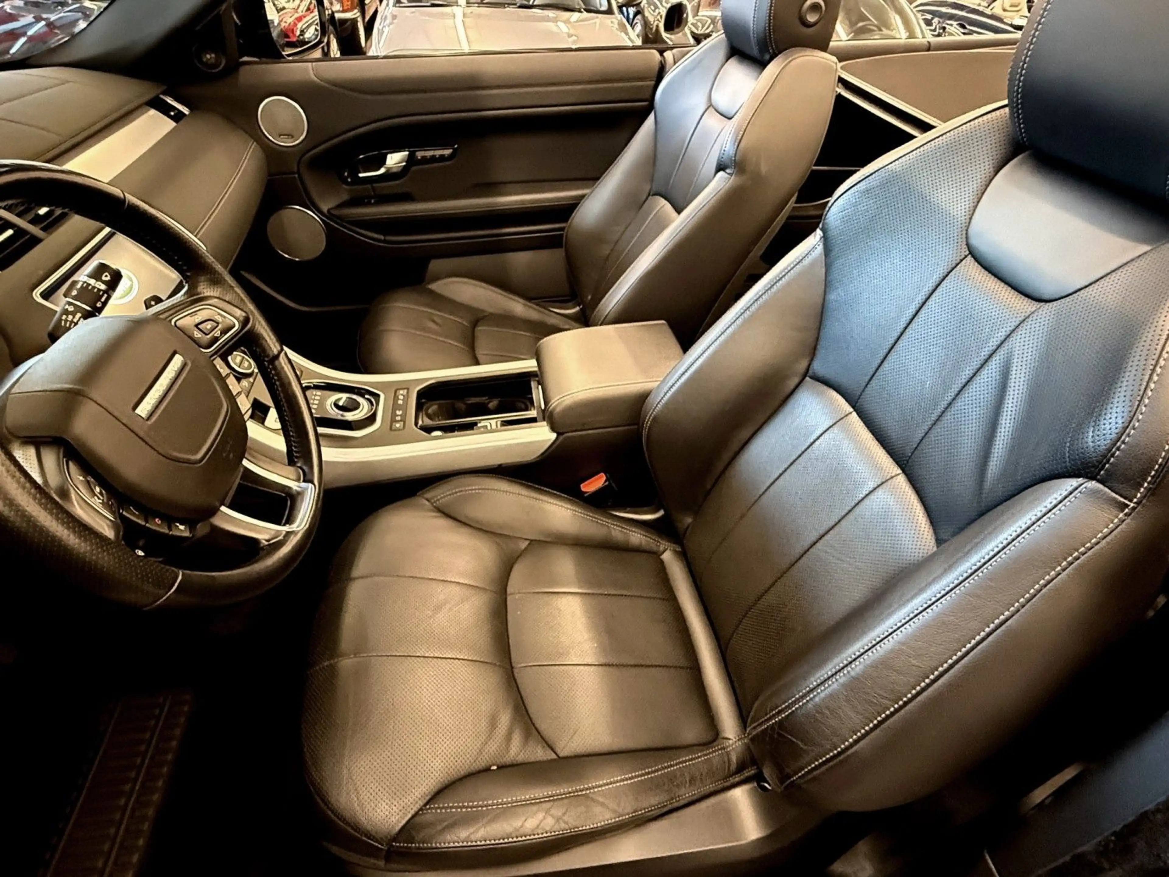 Land Rover Range Rover Evoque Cabriolet SE Standh Perfekt — photo 11