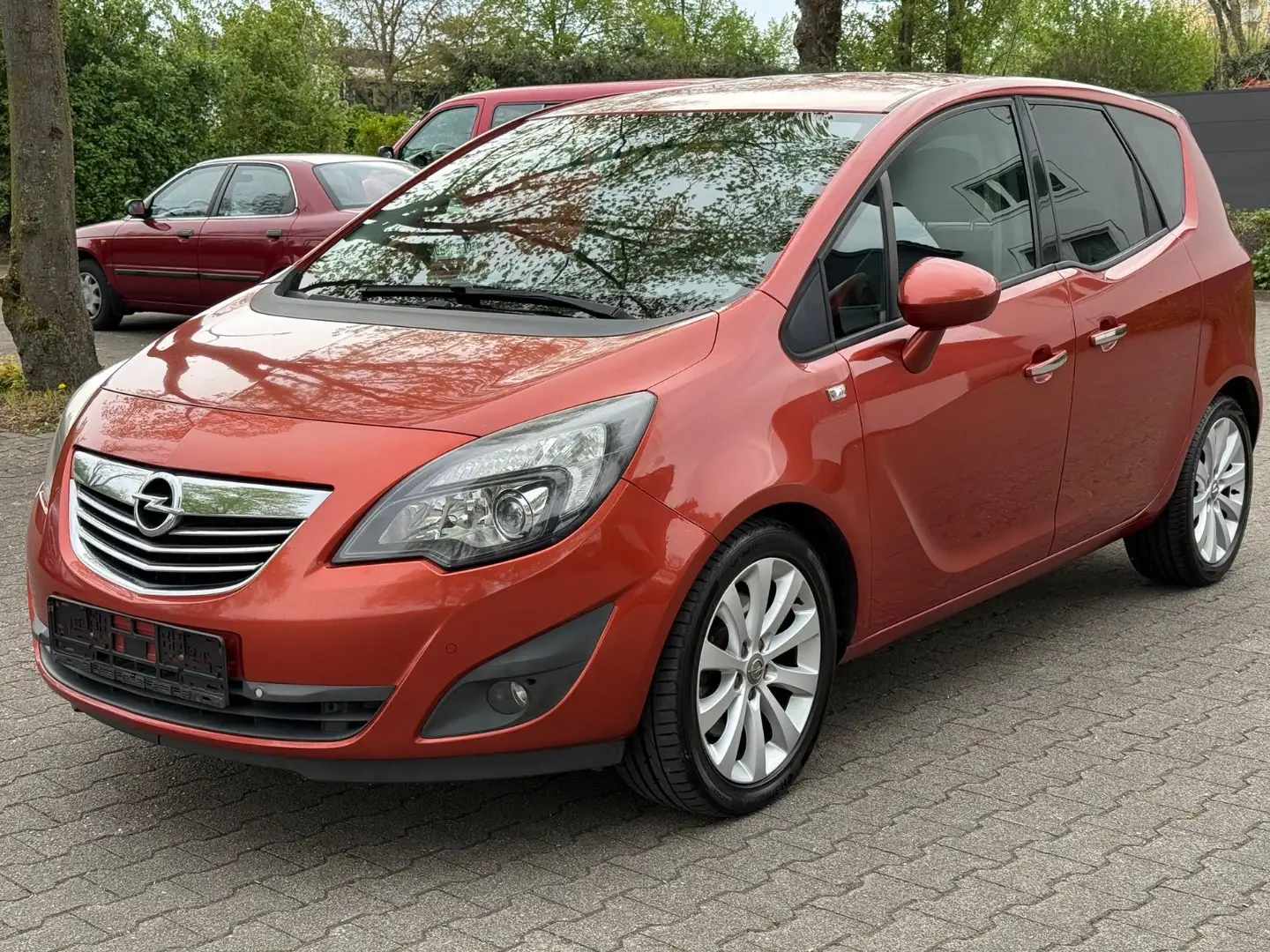 Opel Meriva B Innovation*T.LEDER*KLIMAAUTOM*SHZ*ALU* Orange - 1