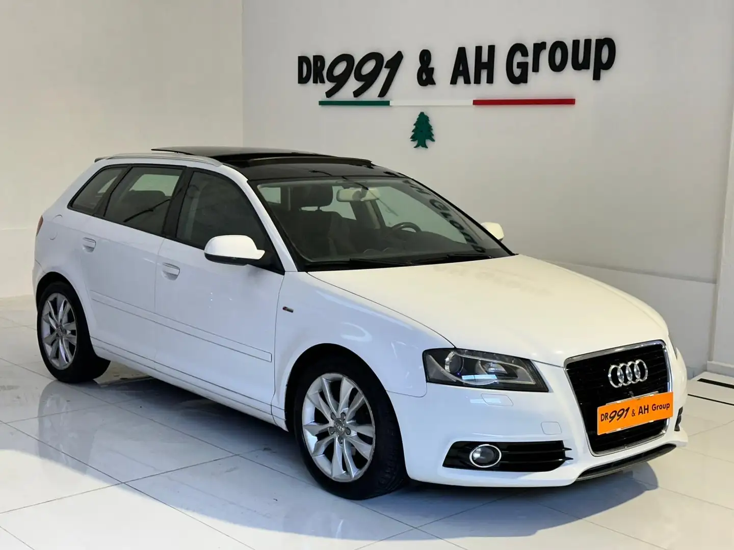 Audi A3 A3 II Sportback  1.6 tdi s-tronic S line / tetto Blanc - 1
