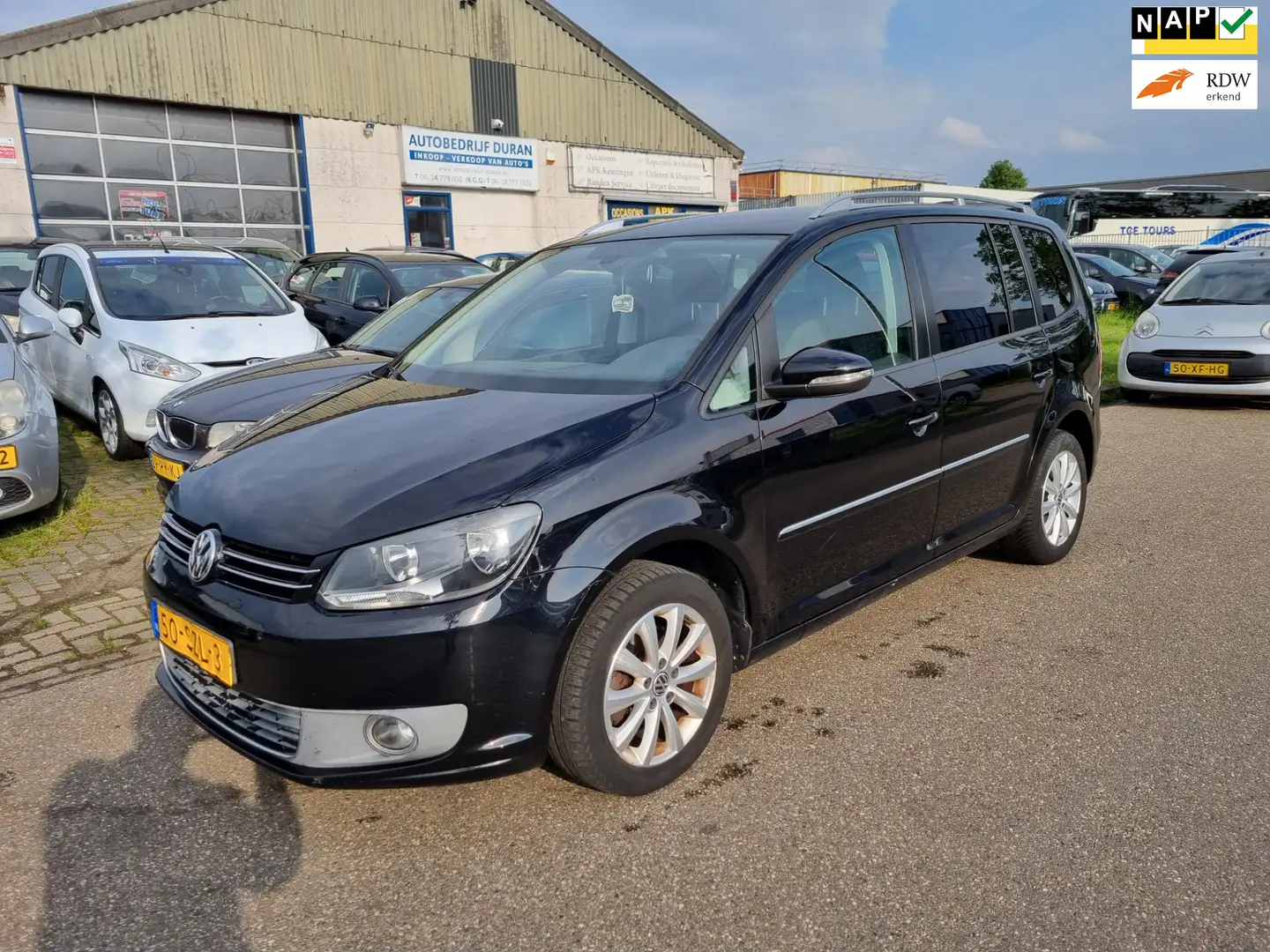 Volkswagen Touran 1.2 TSI Highline BlueMotion NAV.+ Airco Bj:2011 NA Fekete - 1
