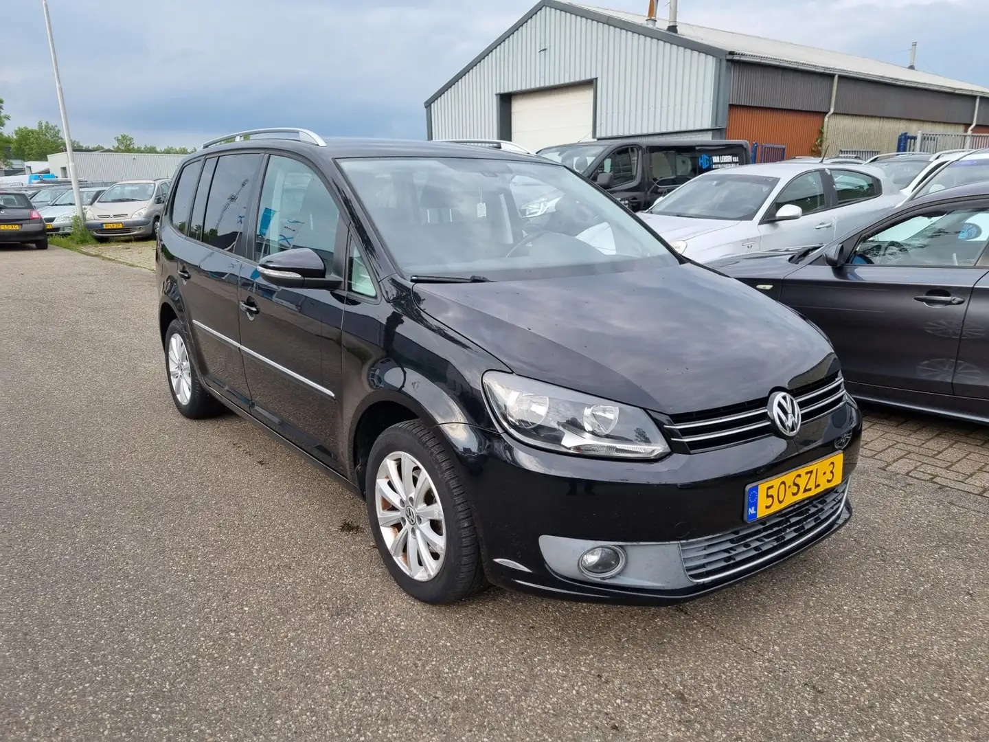 Volkswagen Touran 1.2 TSI Highline BlueMotion NAV.+ Airco Bj:2011 NA Fekete - 2