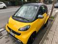 smart forTwo 1000 45 kW MHD coupé pure Giallo - thumbnail 1